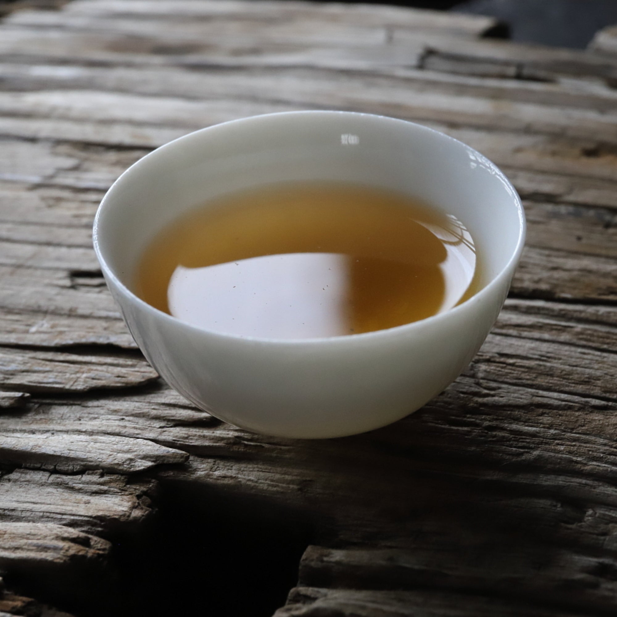 DÜNNE HALBMONDFÖRMIGE TEETASSE, Weißporzellan, 5er-set, 1960er–1980er, Gegenwart(ab dem 20. Jahrhundert)