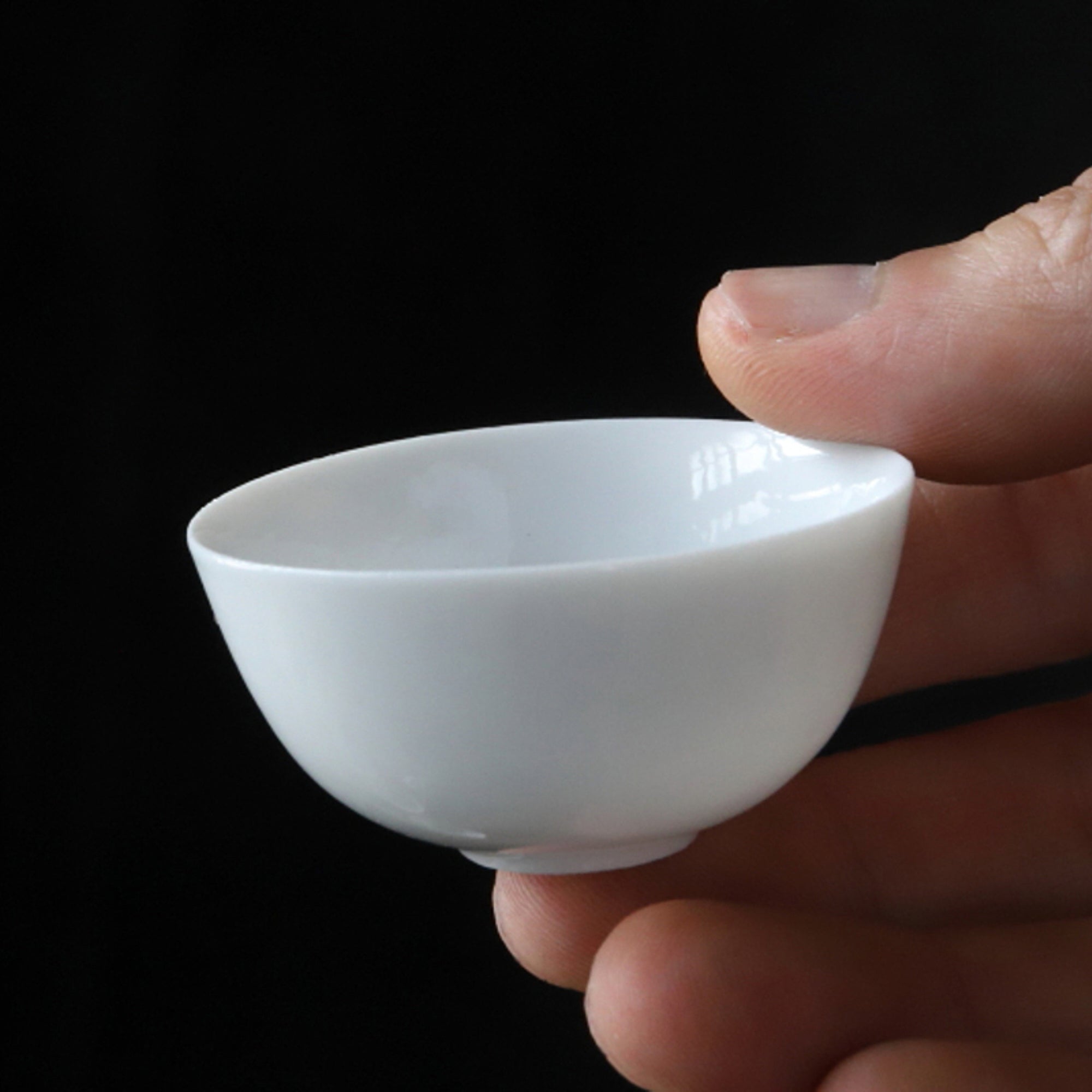 DÜNNE HALBMONDFÖRMIGE TEETASSE, Weißporzellan, 5er-set, 1960er–1980er, Gegenwart(ab dem 20. Jahrhundert)