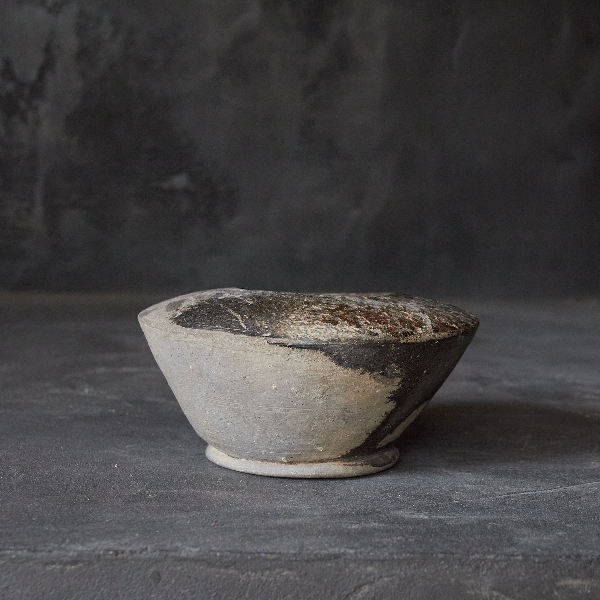 長頸壺(殘片)(平安時代, 西元794年–1185年)