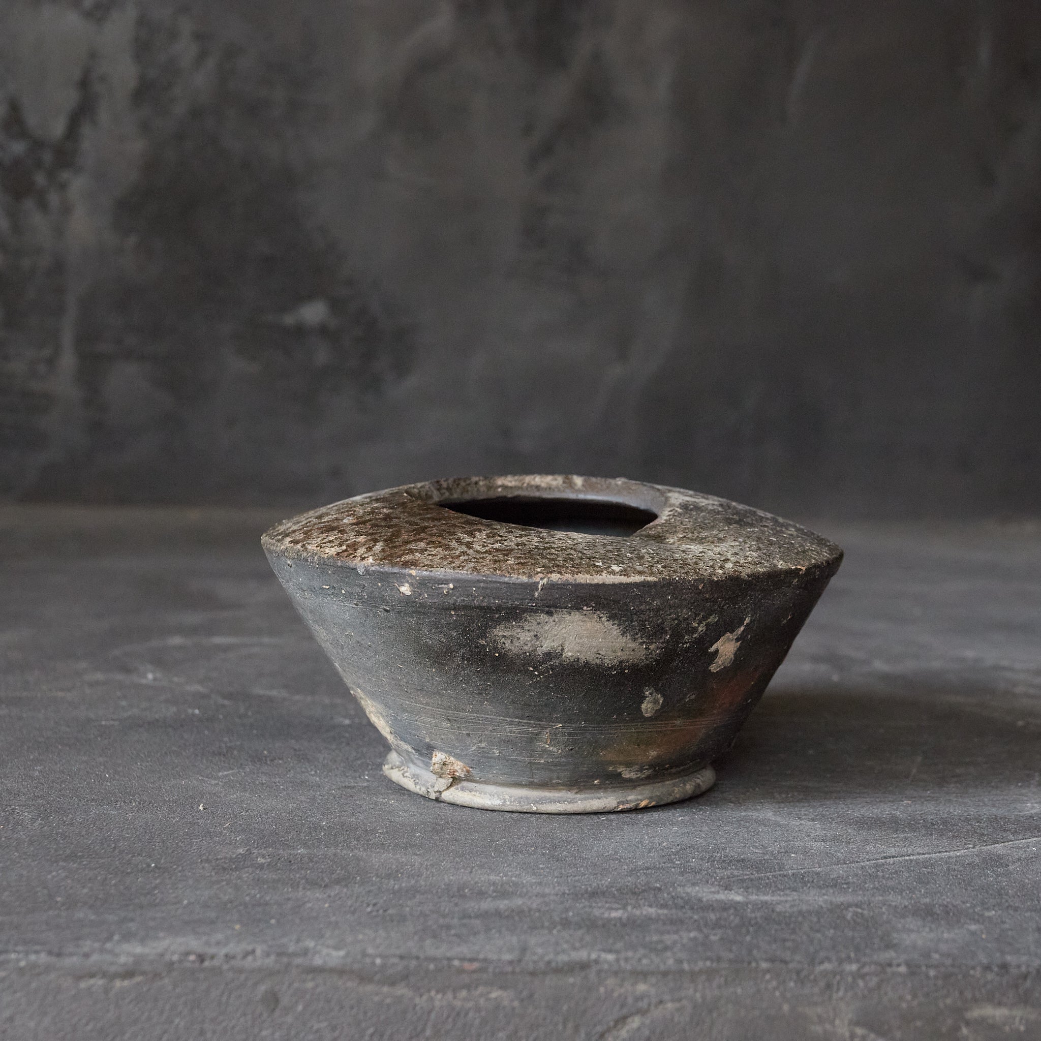 長頸壺(殘片)(平安時代, 西元794年–1185年)