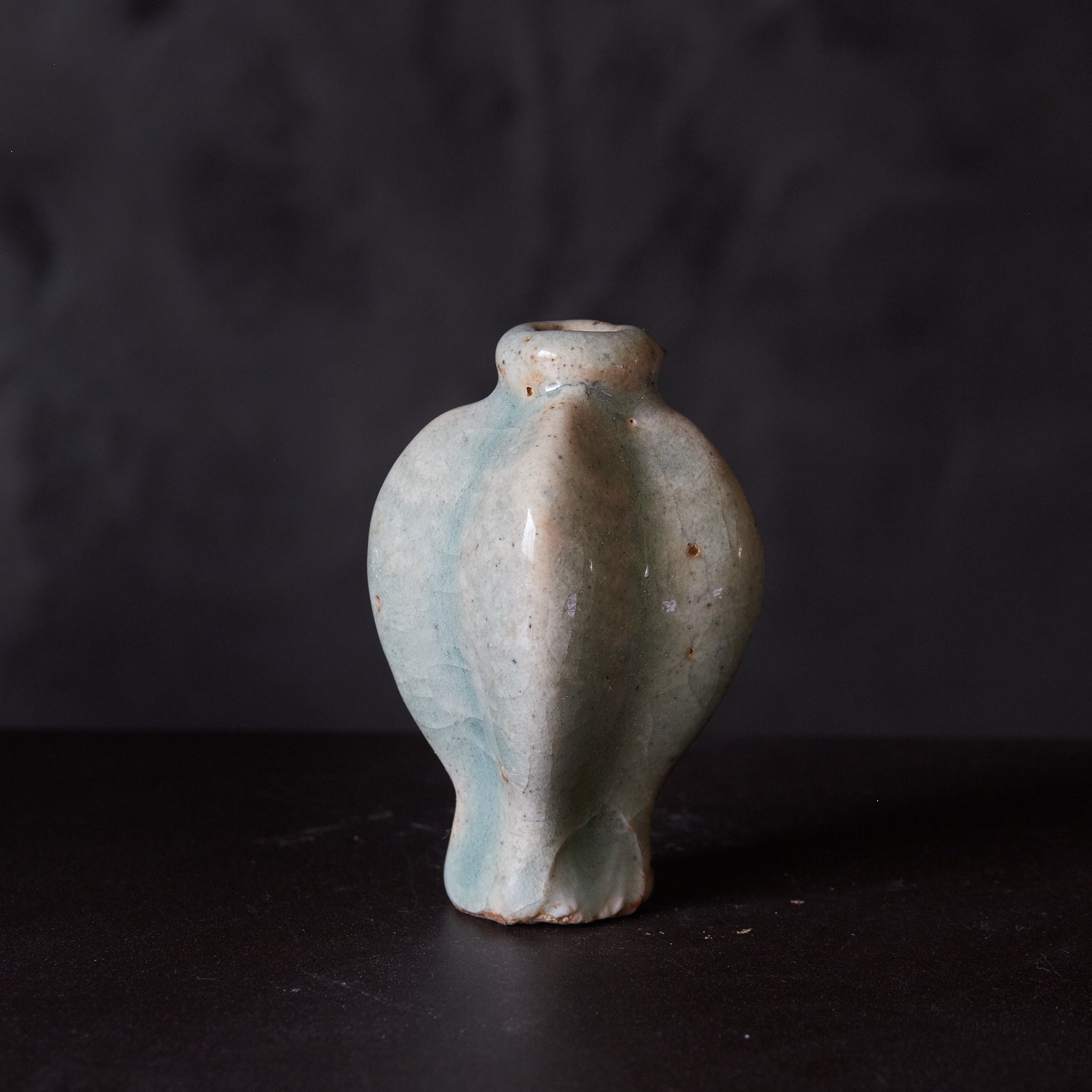 明代 青白磁四魚形小壺(1368–1644 CE)