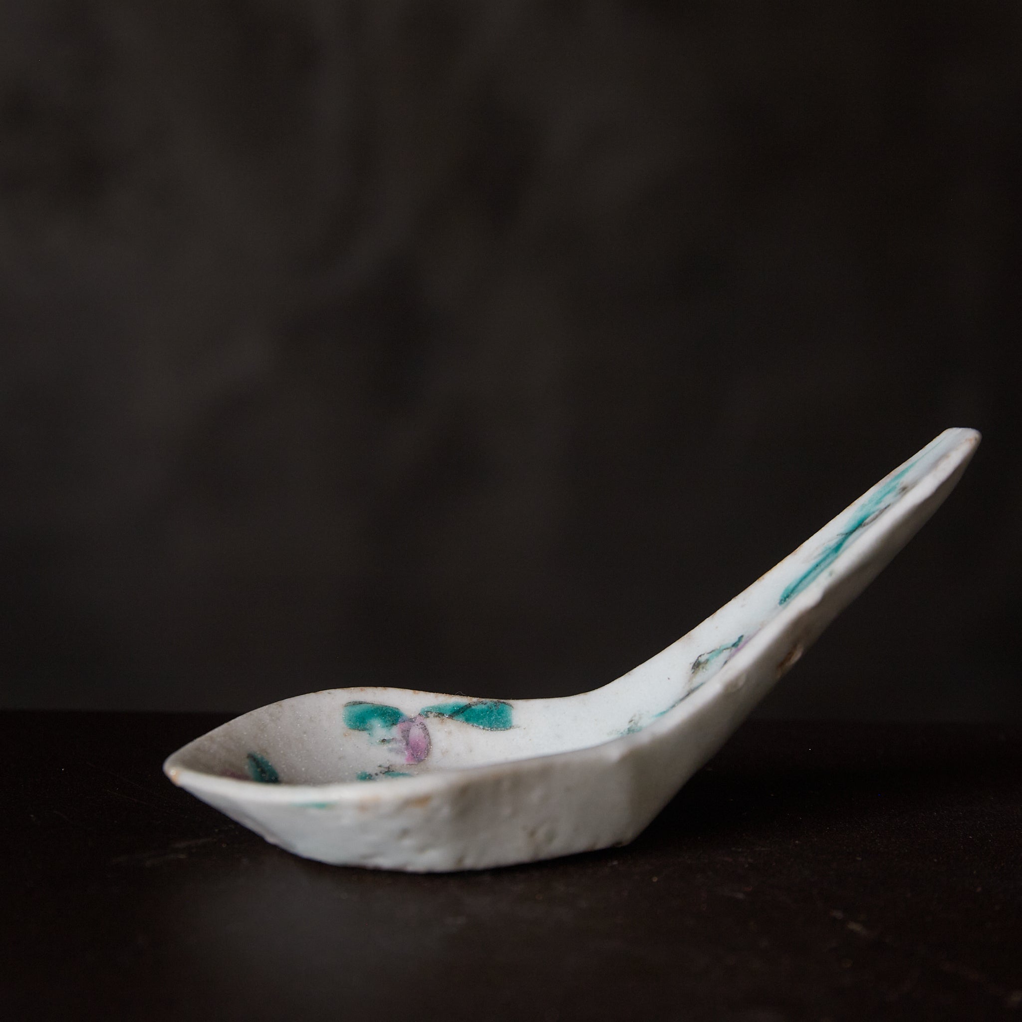 清代 粉彩蓮華(レンゲ)a7(1616–1911 CE)