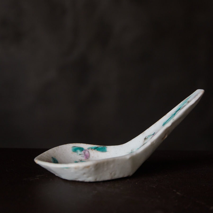 清代 粉彩蓮華(レンゲ)a7(1616–1911 CE)