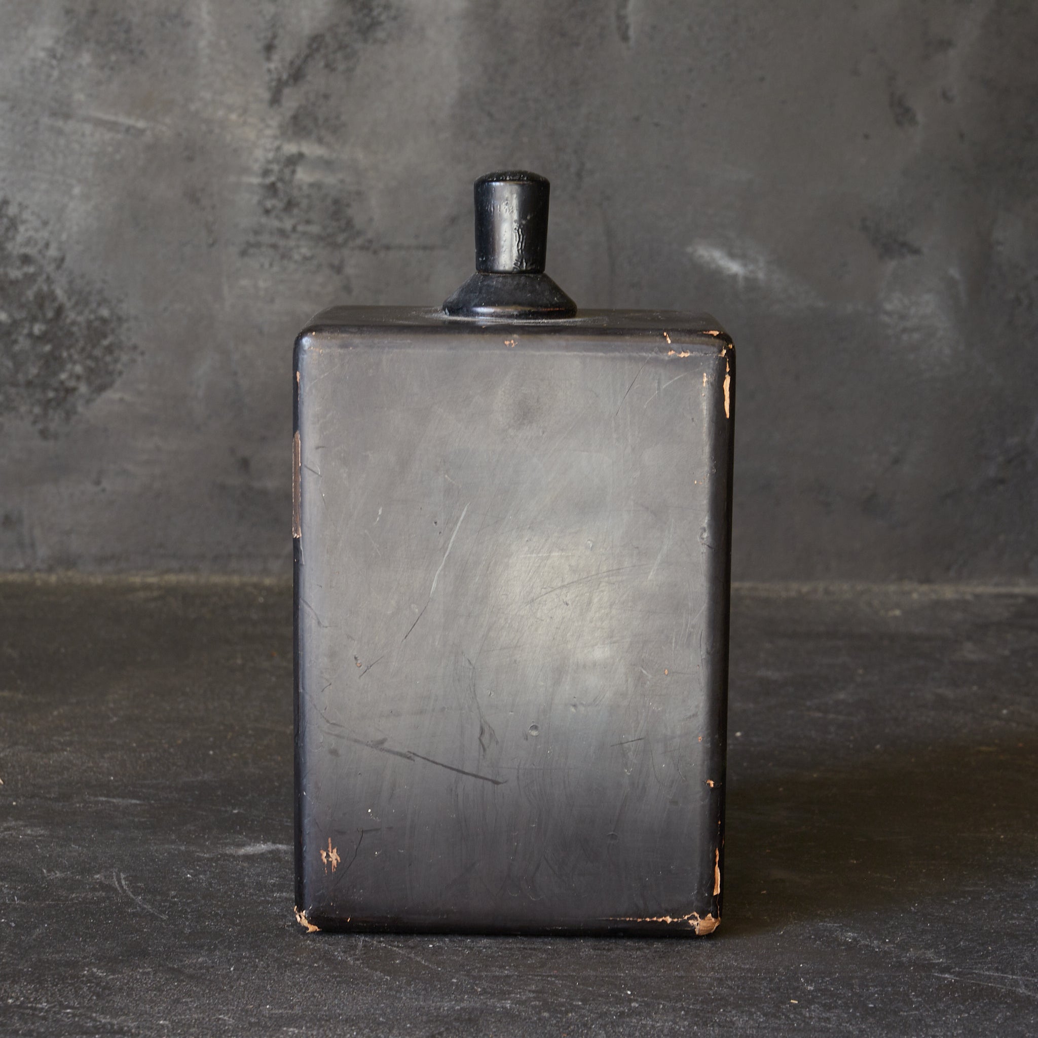 BOTELLA DE AGUA ANGULAR, Período Edo(1603–1867 d. C.)
