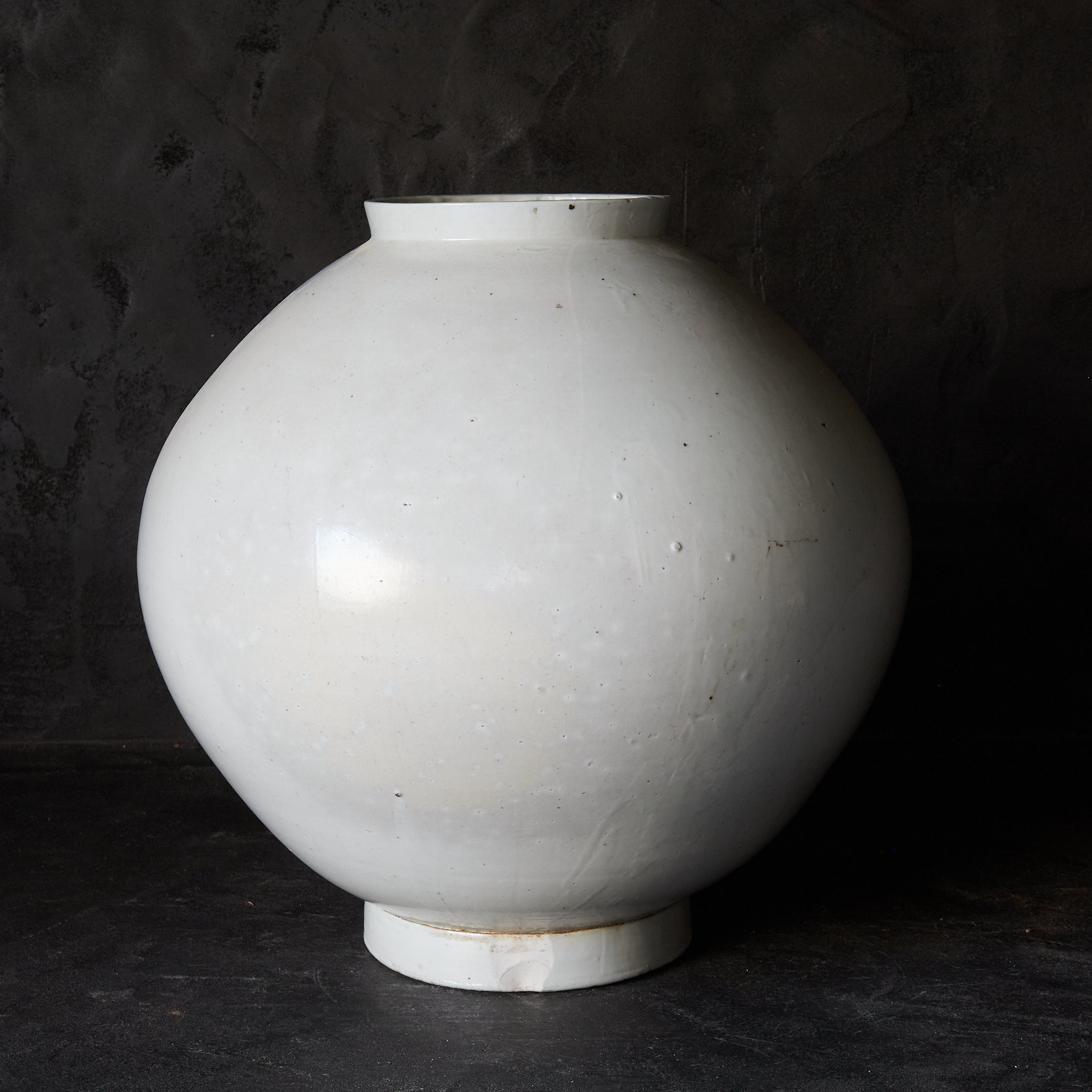 MOON JAR, White porcelain, Joseon Dynasty(1392–1897CE)