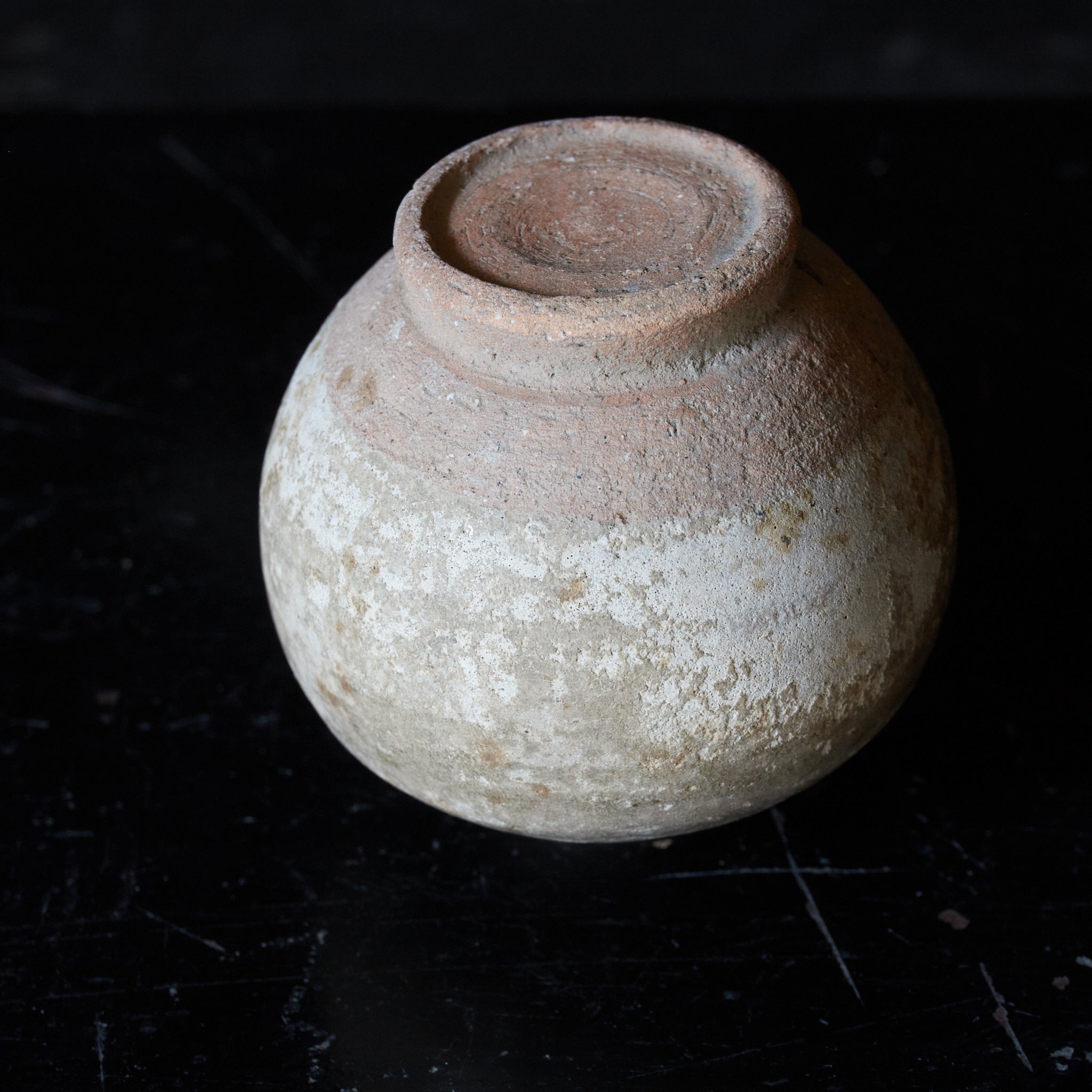KLEINES GEFÄSS, Sawankhalok-Keramik, Mittelalter(12.–16. Jahrhundert)