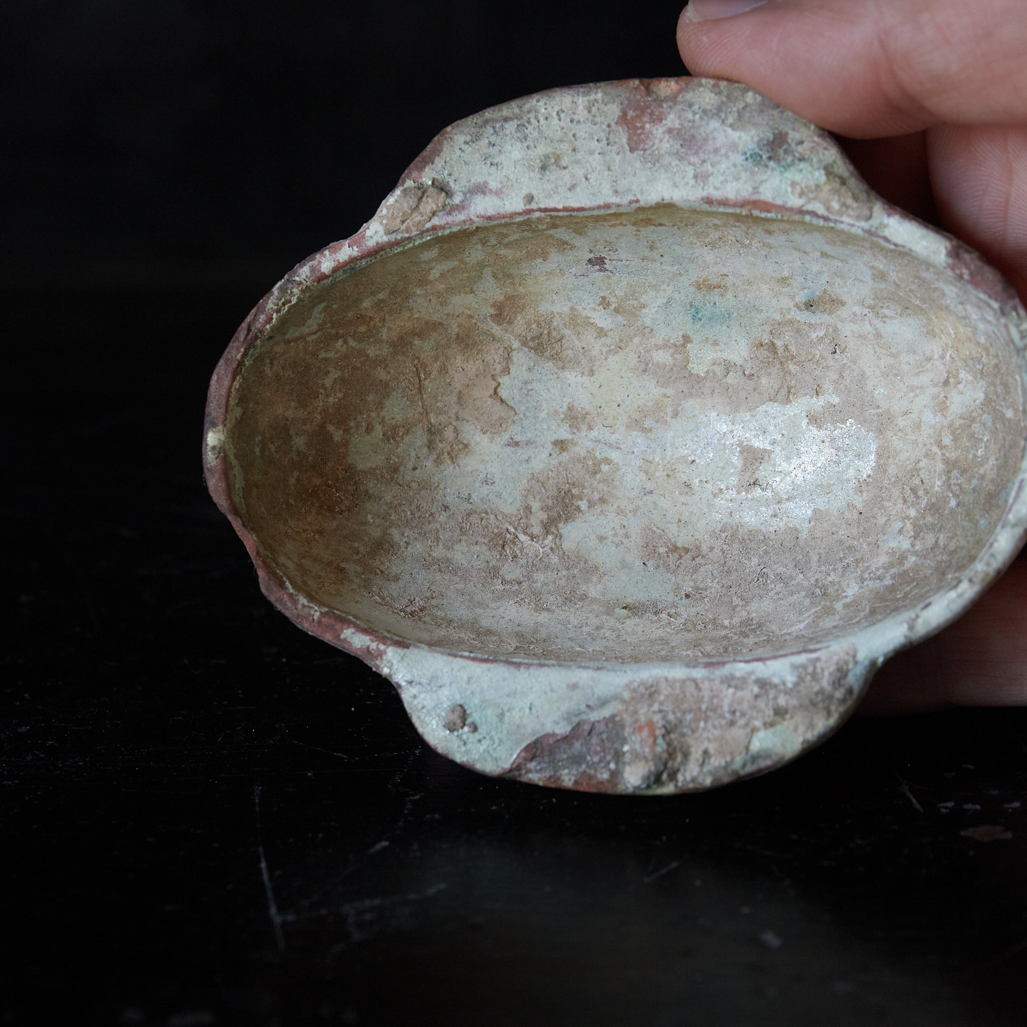 COPA DE OREJAS, Vidriado verde iridiscente, Dinastía Han(206 a. C.–220 d. C.)