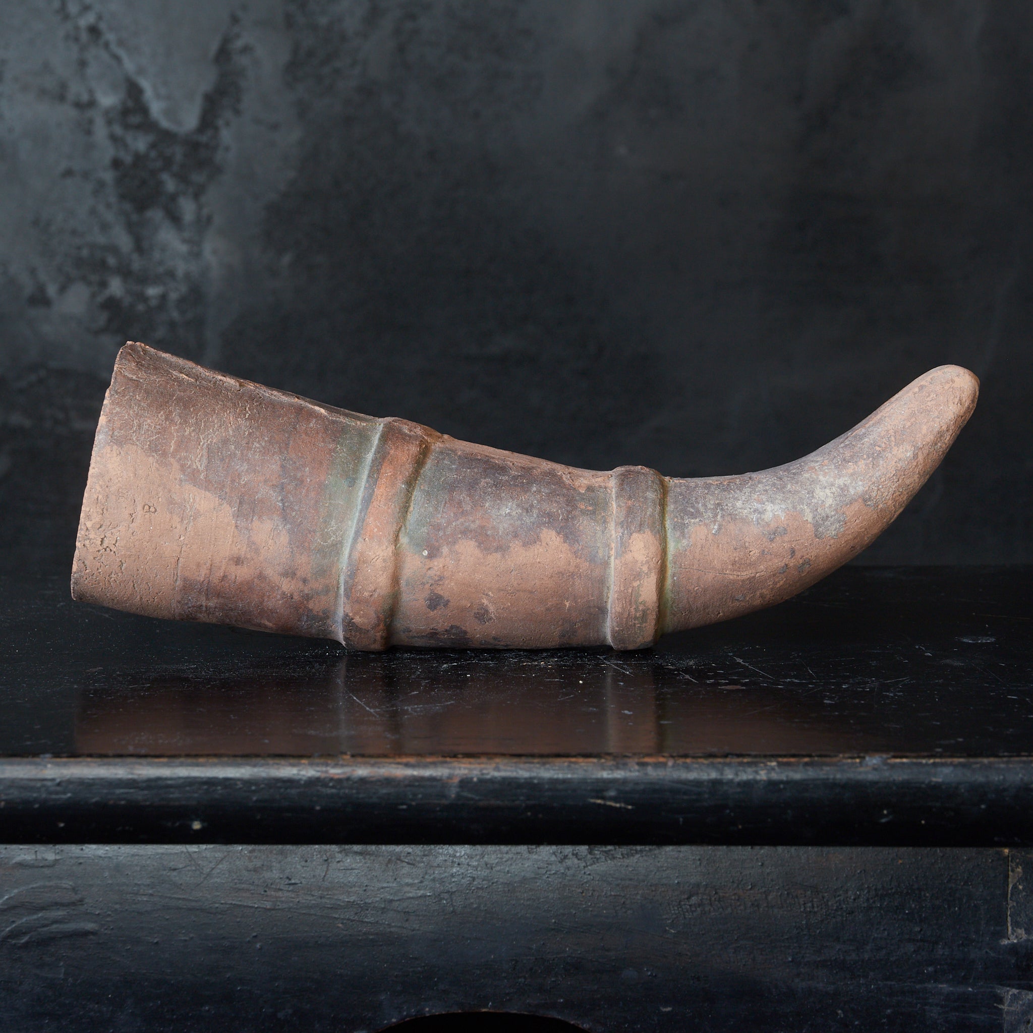 EARTHENWARE / DRINKING HORN, Three Kingdoms Period(18BCE–660CE)