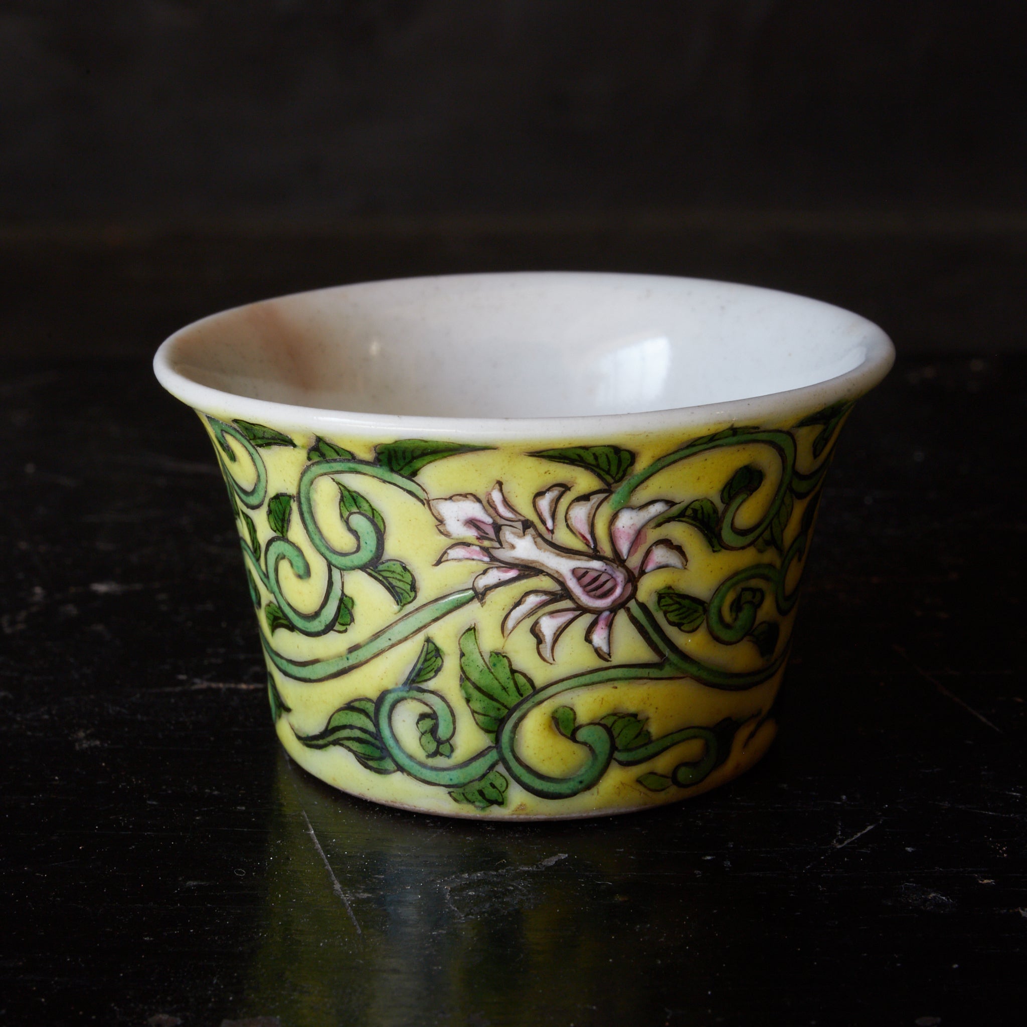 CHOKO, With Famille Rose floral and plant design, Qing Dynasty(1616–1911CE)