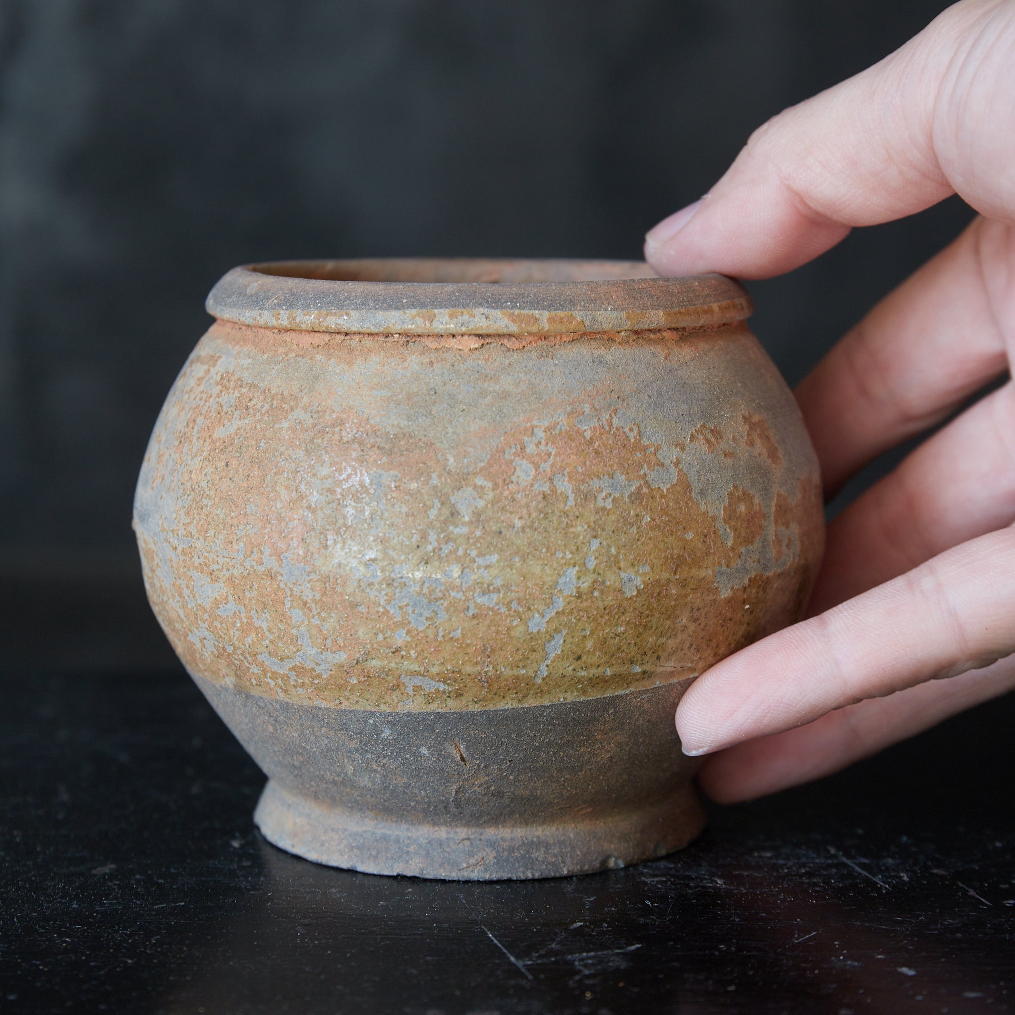 JARRA, horno Yuezhou, vidriado amarillo, Dinastía Tang(618–907 d. C.)