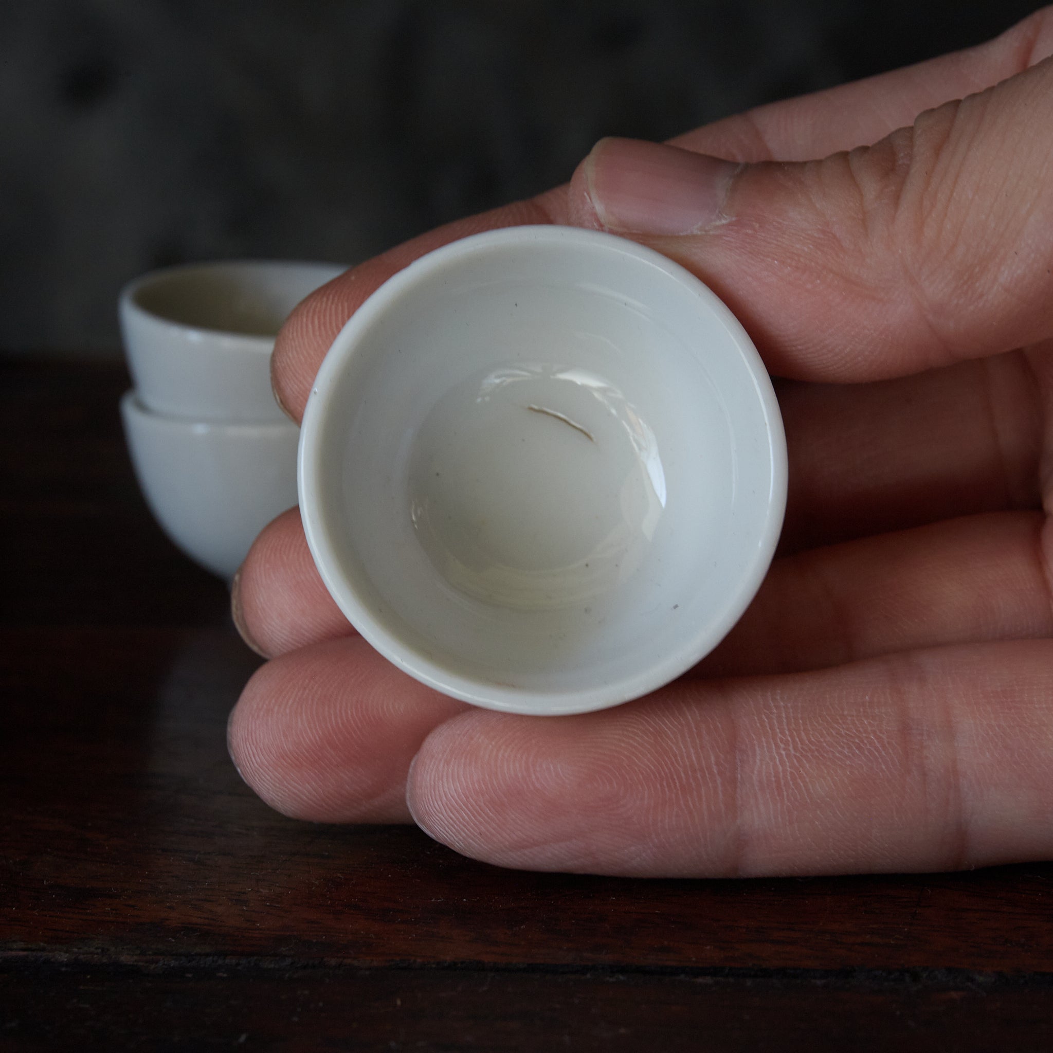 TAZA PARA GYOKURO, Porcelana blanca, juego de 5, Dinastía Qing(1616–1911 d. C.)