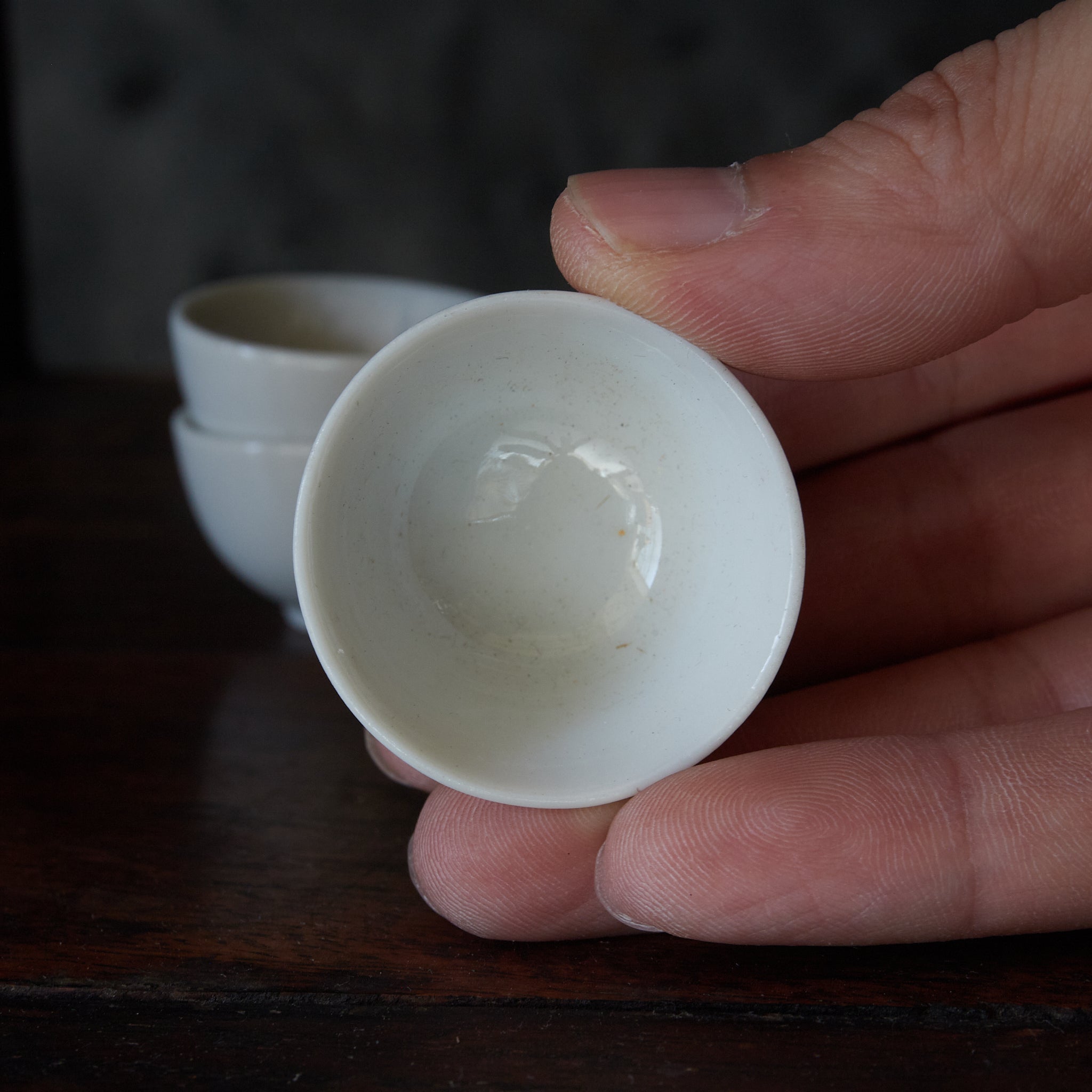 TAZA PARA GYOKURO, Porcelana blanca, juego de 5, Dinastía Qing(1616–1911 d. C.)