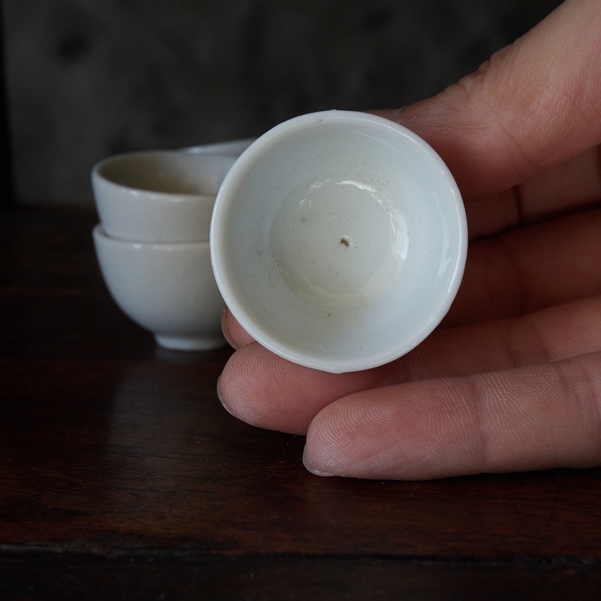 TAZA PARA GYOKURO, Porcelana blanca, juego de 5, Dinastía Qing(1616–1911 d. C.)
