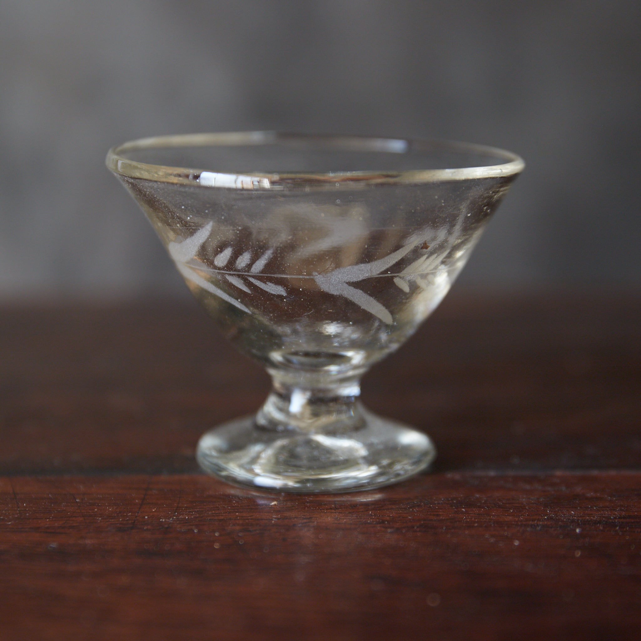 TAZA DE SAKE / UTENSILIOS PARA SAKE, Cristal tallado Kiriko, con envoltorio, Período Meiji(1868–1912 d. C.)