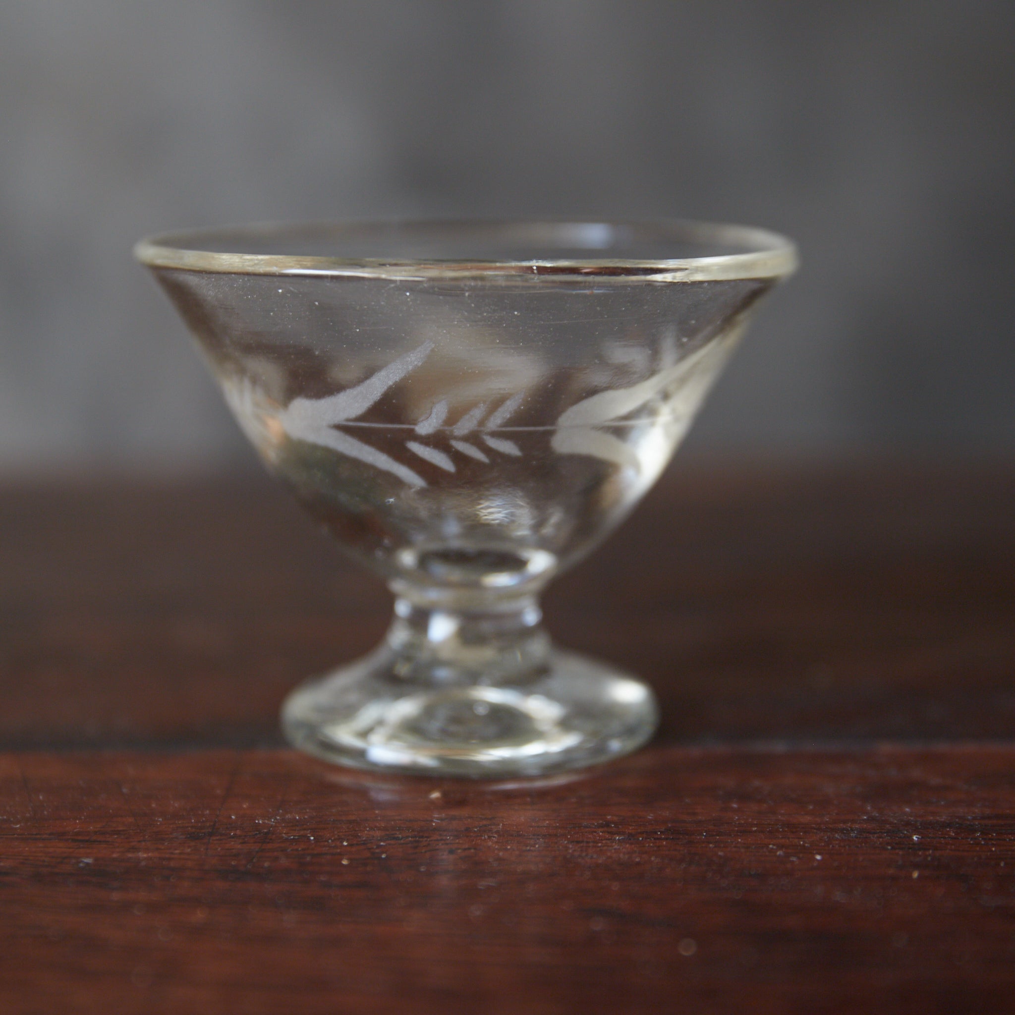 TAZA DE SAKE / UTENSILIOS PARA SAKE, Cristal tallado Kiriko, con envoltorio, Período Meiji(1868–1912 d. C.)