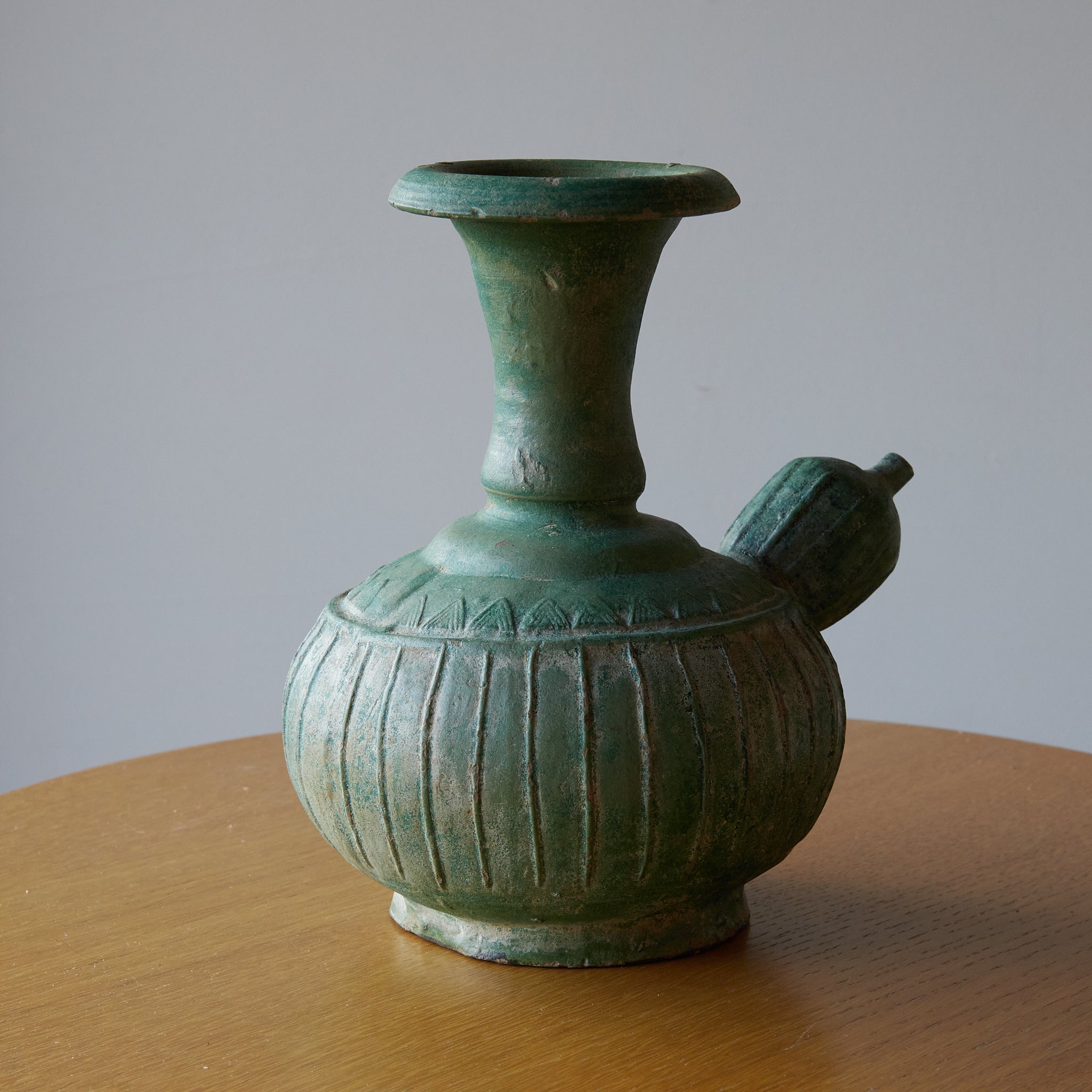 KENDI-KRUG, Grün glasiert, mit holzkiste, Ming-Dynastie(1368–1644 n. Chr.)