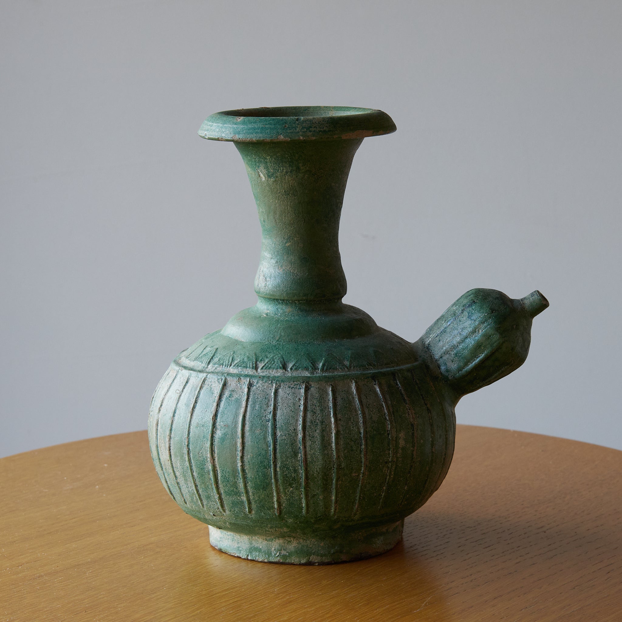 KENDI-KRUG, Grün glasiert, mit holzkiste, Ming-Dynastie(1368–1644 n. Chr.)
