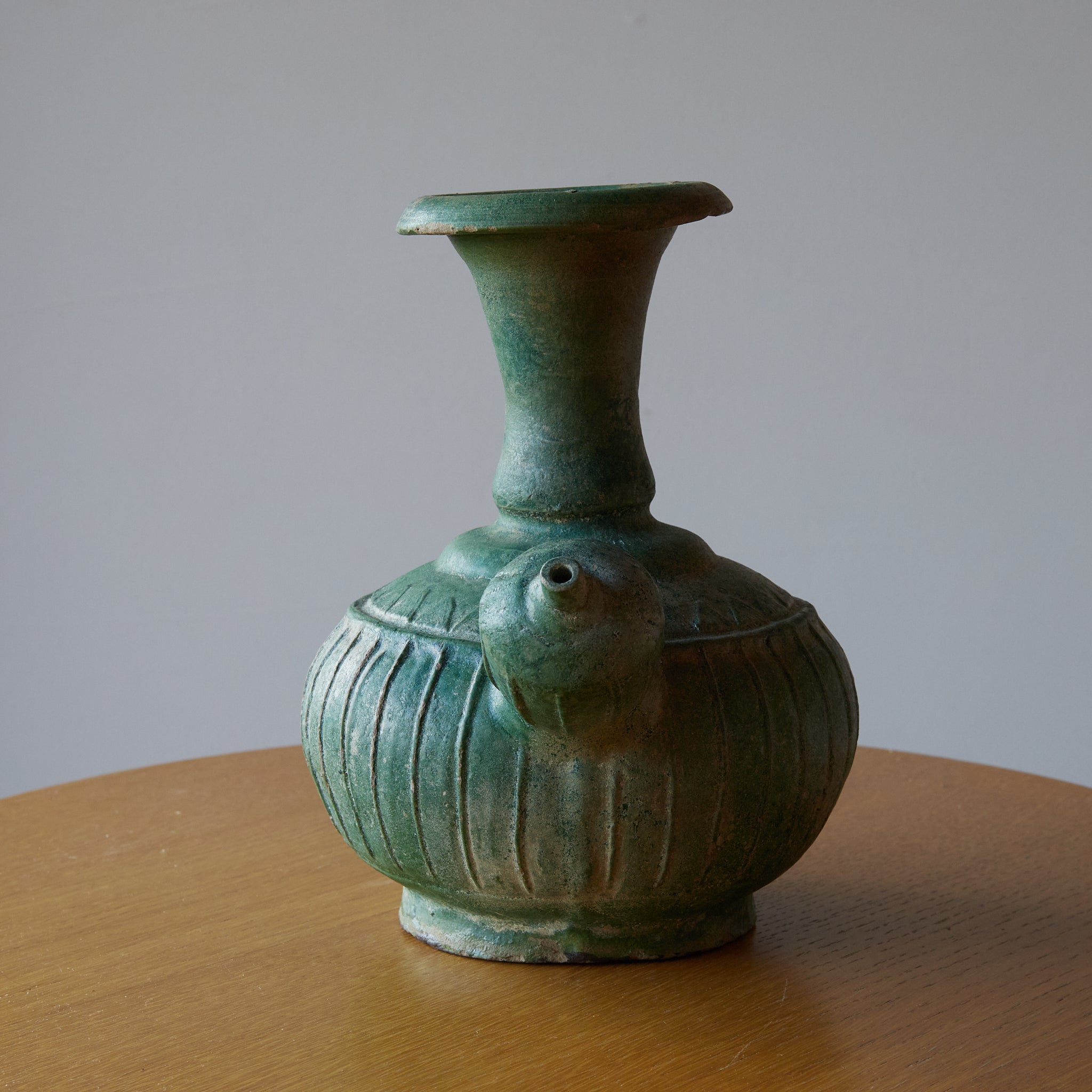 KENDI-KRUG, Grün glasiert, mit holzkiste, Ming-Dynastie(1368–1644 n. Chr.)