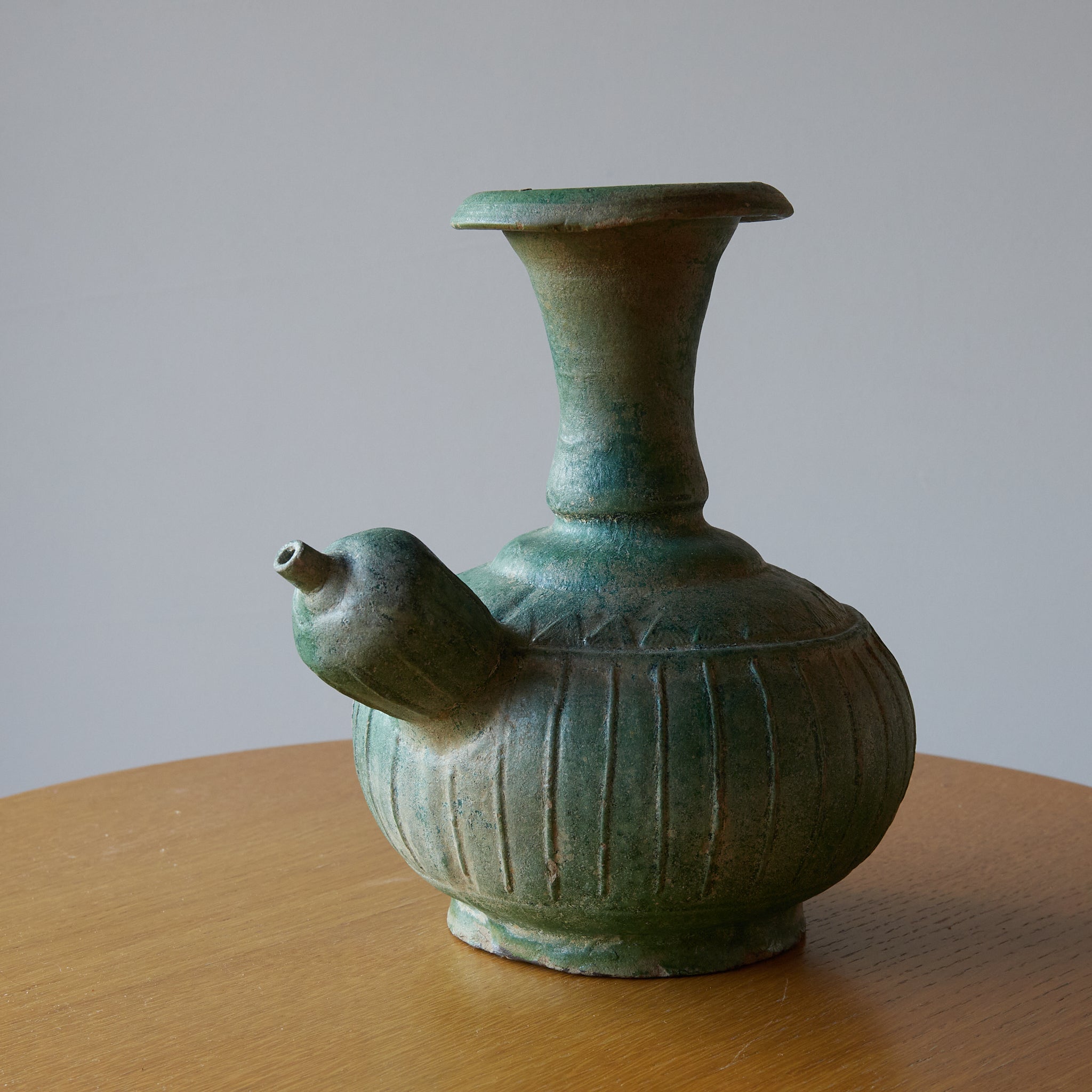 KENDI-KRUG, Grün glasiert, mit holzkiste, Ming-Dynastie(1368–1644 n. Chr.)