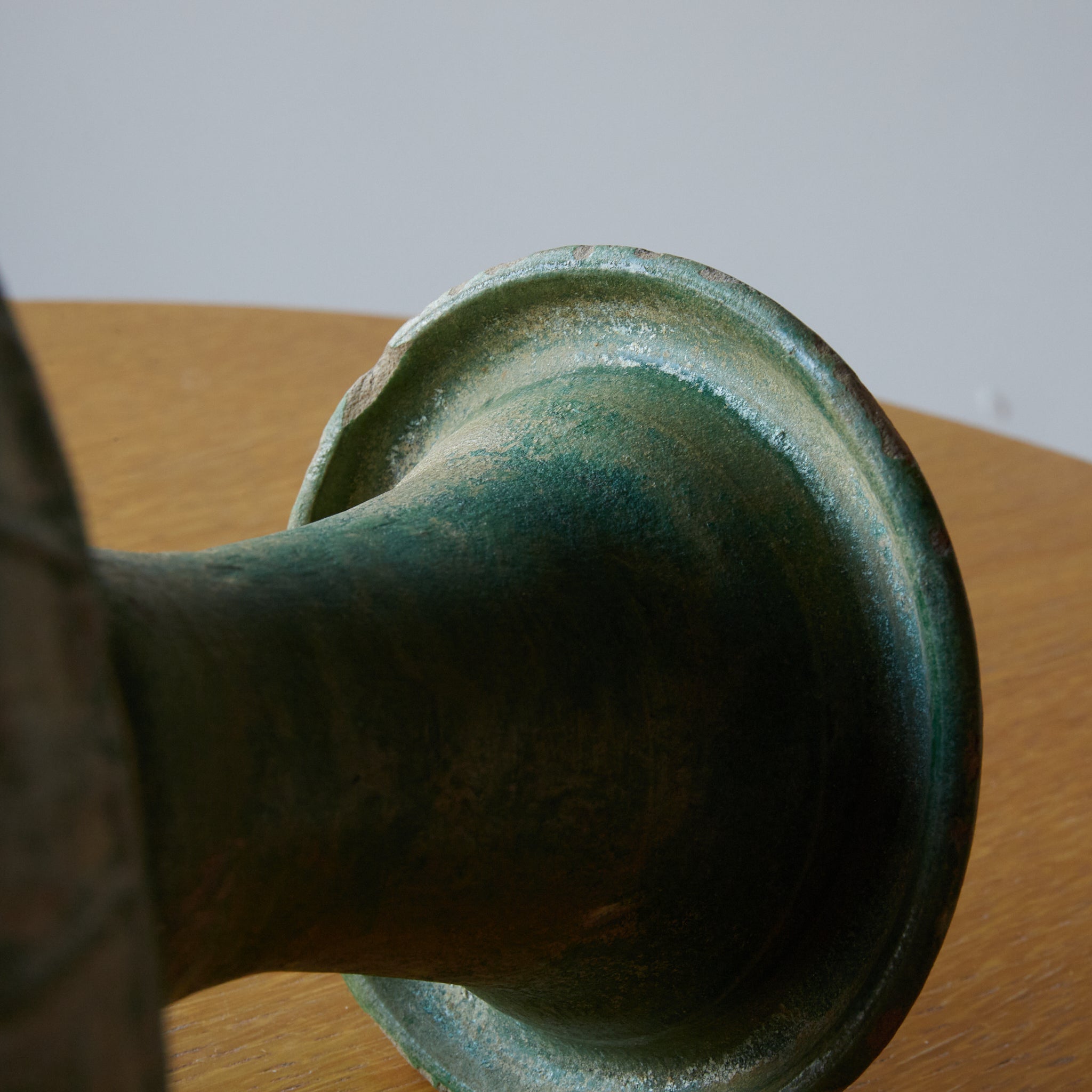 KENDI-KRUG, Grün glasiert, mit holzkiste, Ming-Dynastie(1368–1644 n. Chr.)