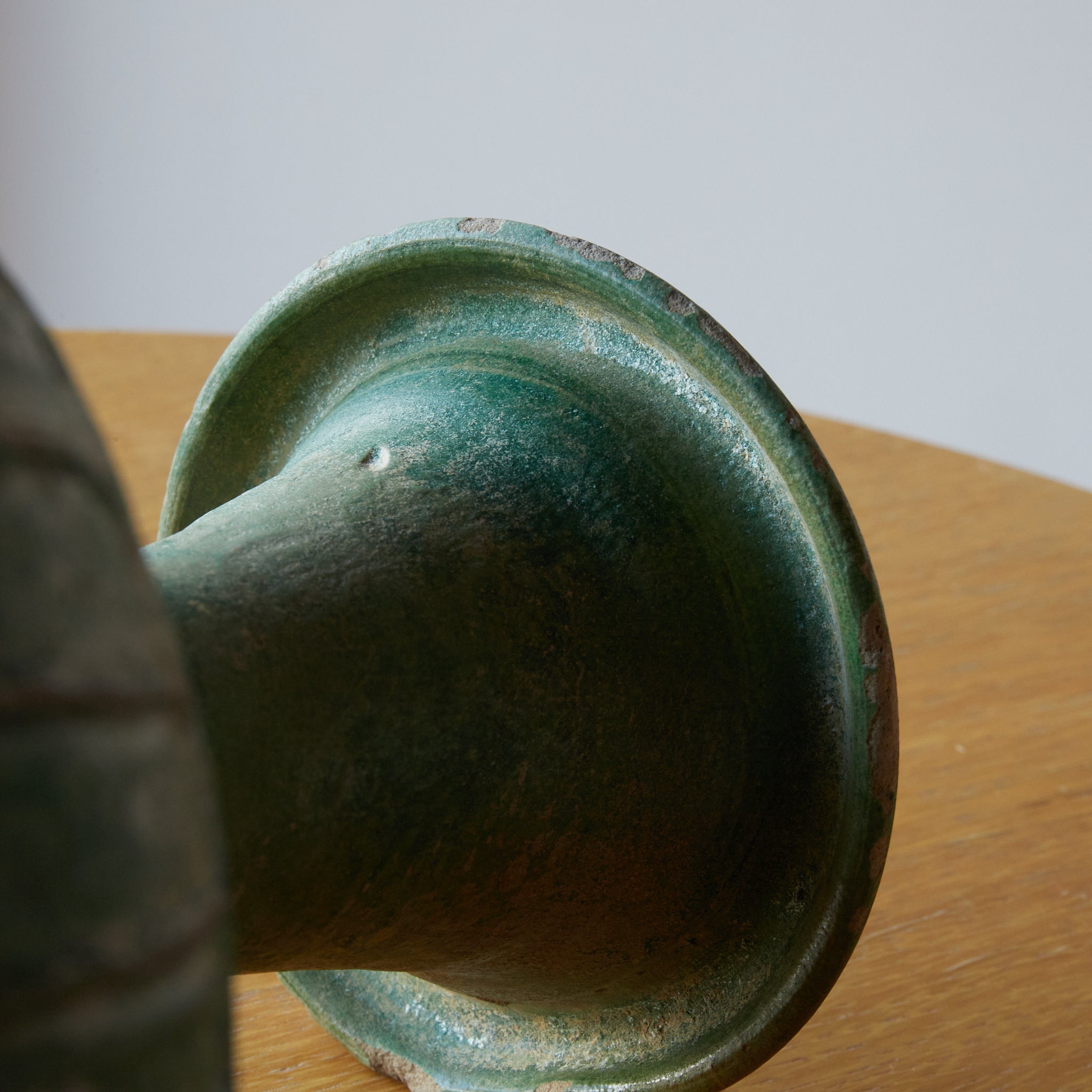 KENDI-KRUG, Grün glasiert, mit holzkiste, Ming-Dynastie(1368–1644 n. Chr.)