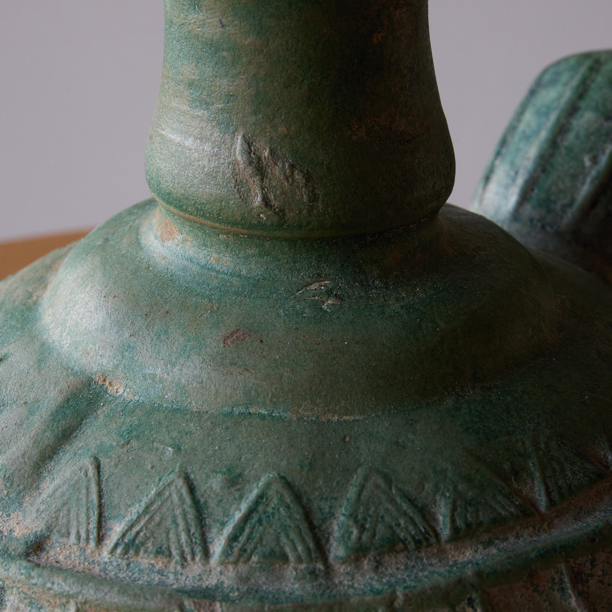 KENDI-KRUG, Grün glasiert, mit holzkiste, Ming-Dynastie(1368–1644 n. Chr.)
