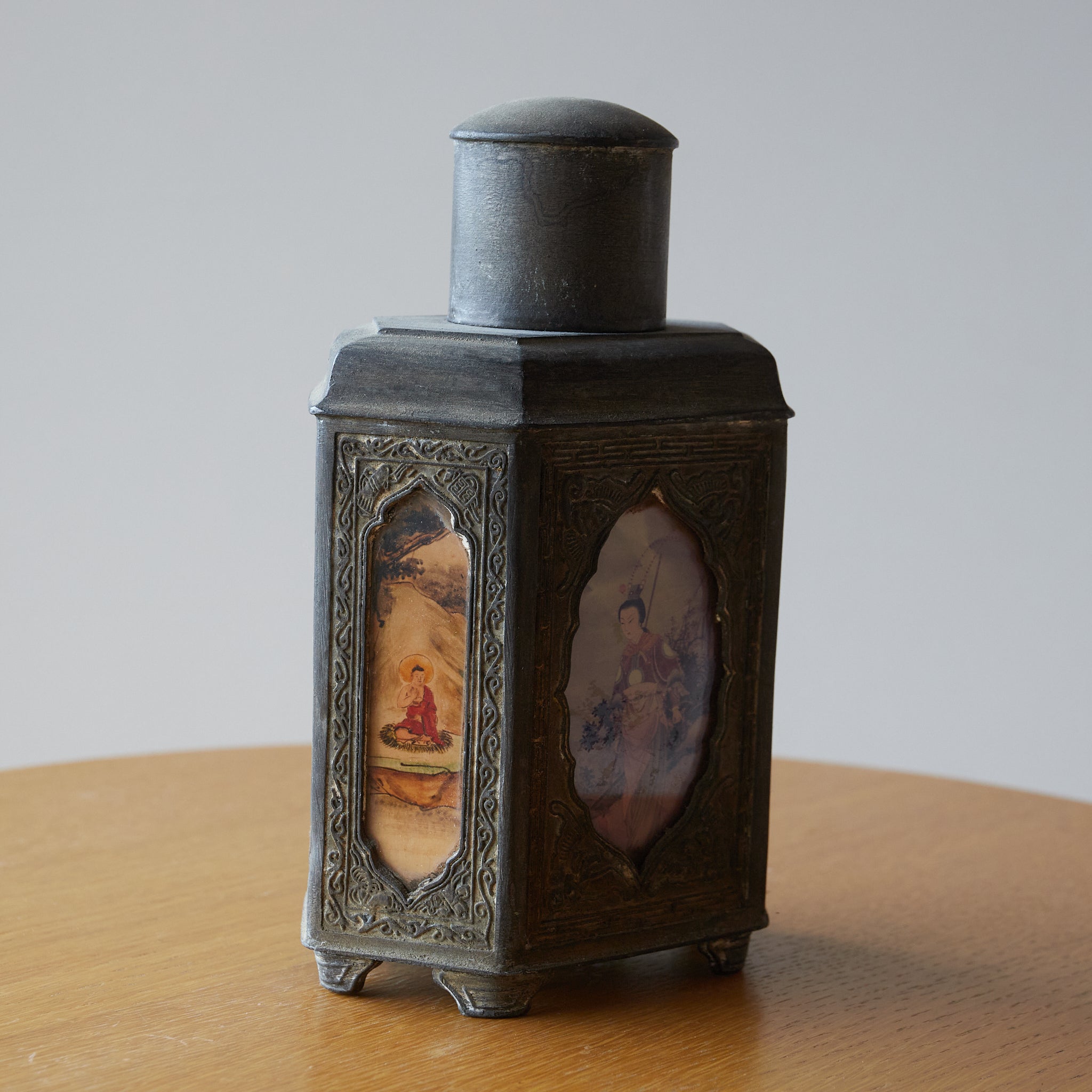 TARRO PARA TÉ DE ESTAÑO VIEJO, Dinastía Qing(1616–1911 d. C.)