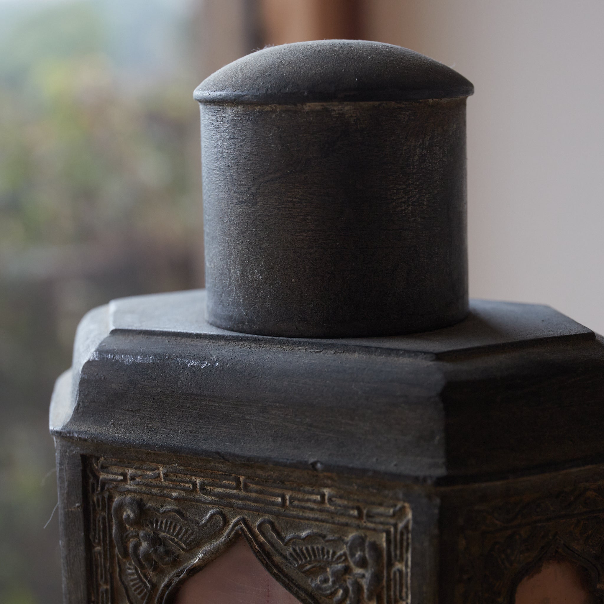 TARRO PARA TÉ DE ESTAÑO VIEJO, Dinastía Qing(1616–1911 d. C.)