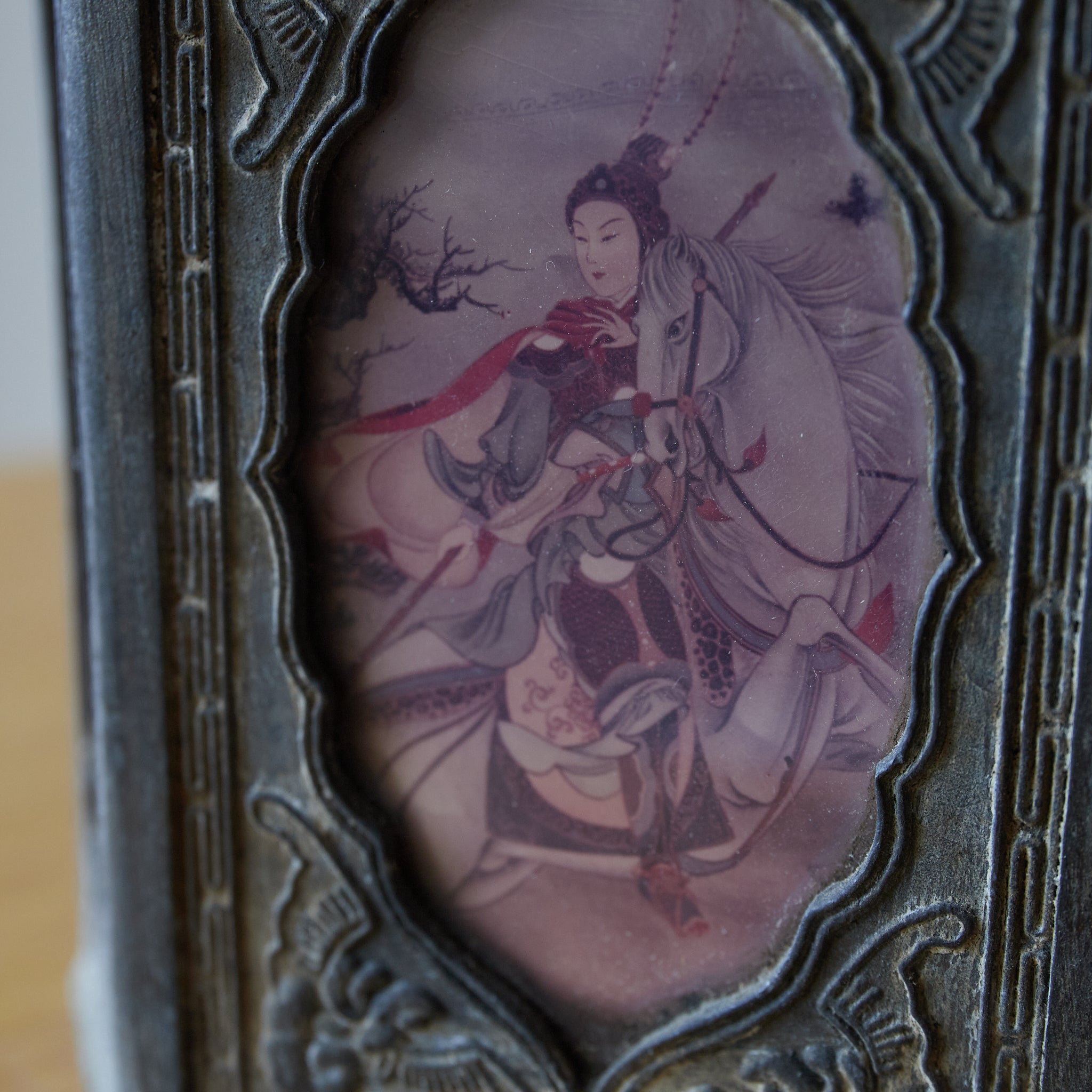 TARRO PARA TÉ DE ESTAÑO VIEJO, Dinastía Qing(1616–1911 d. C.)