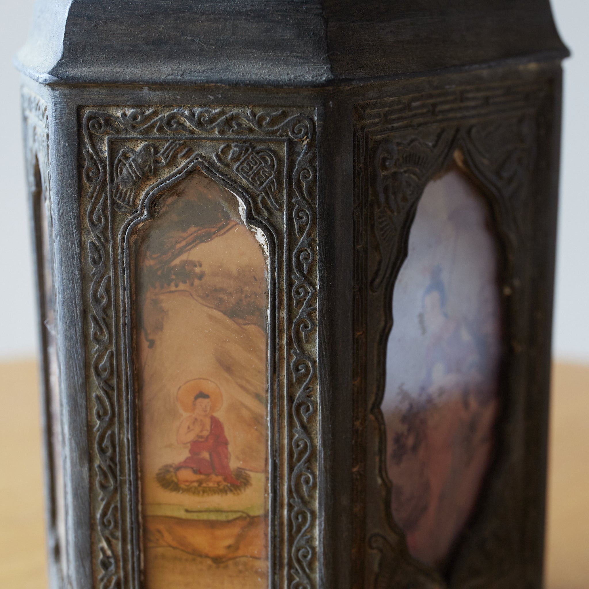 TARRO PARA TÉ DE ESTAÑO VIEJO, Dinastía Qing(1616–1911 d. C.)
