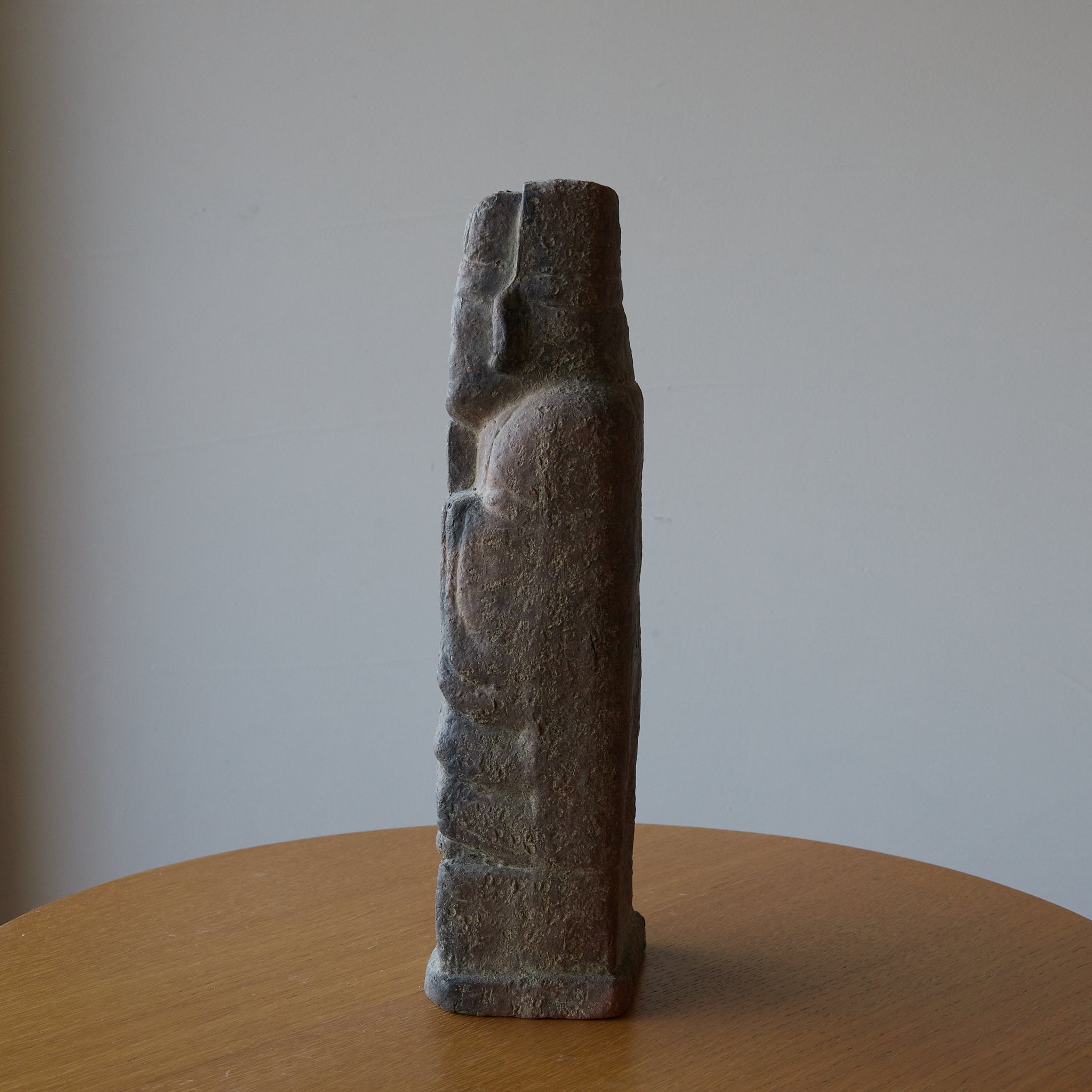 STATUE OF A LITERATUS, Sue-type Earthenware