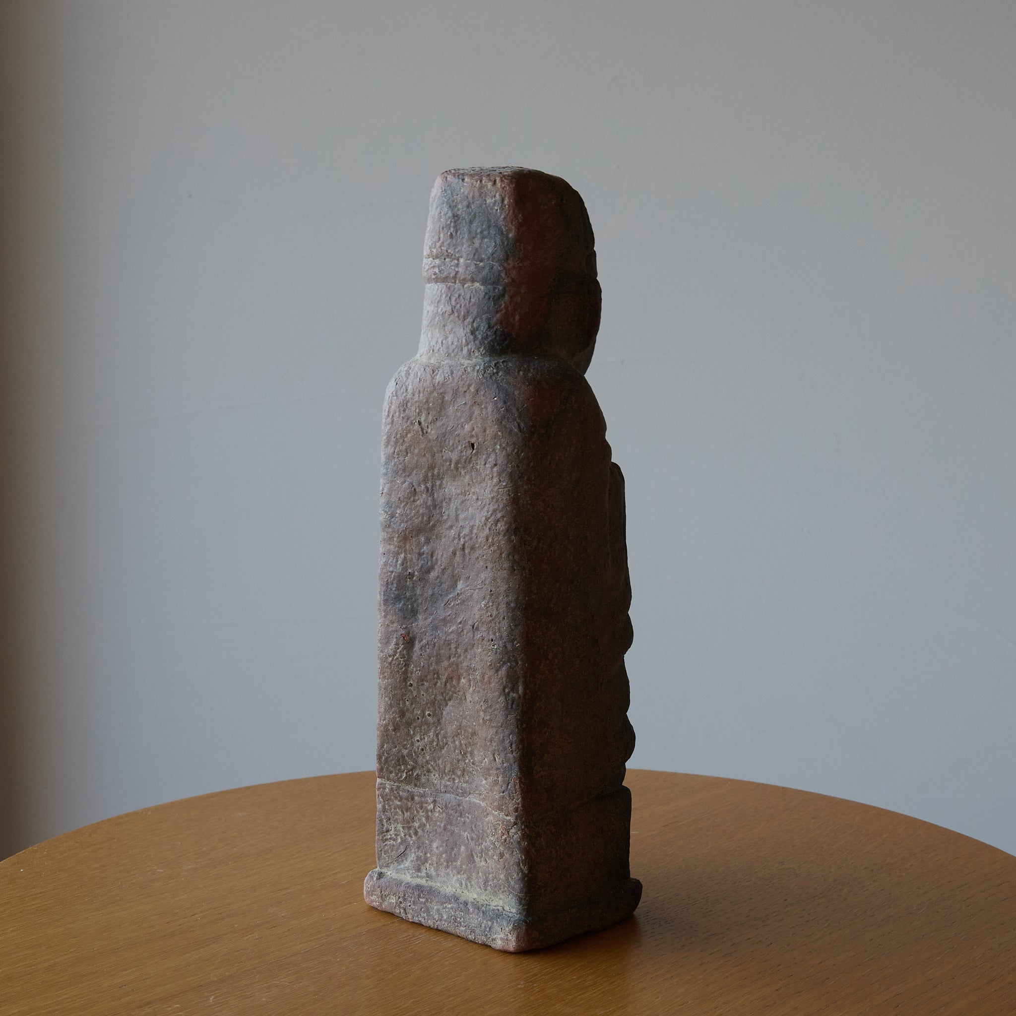 STATUE OF A LITERATUS, Sue-type Earthenware