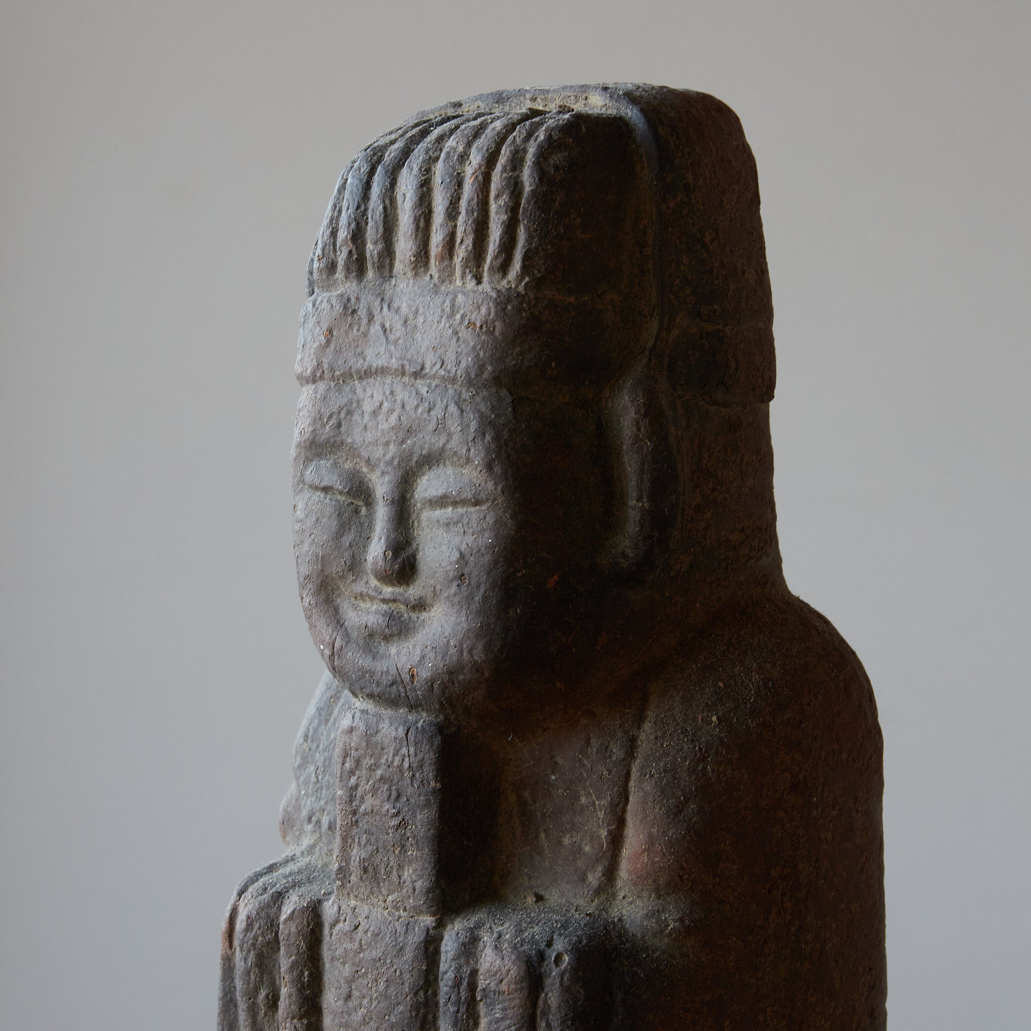 STATUE OF A LITERATUS, Sue-type Earthenware