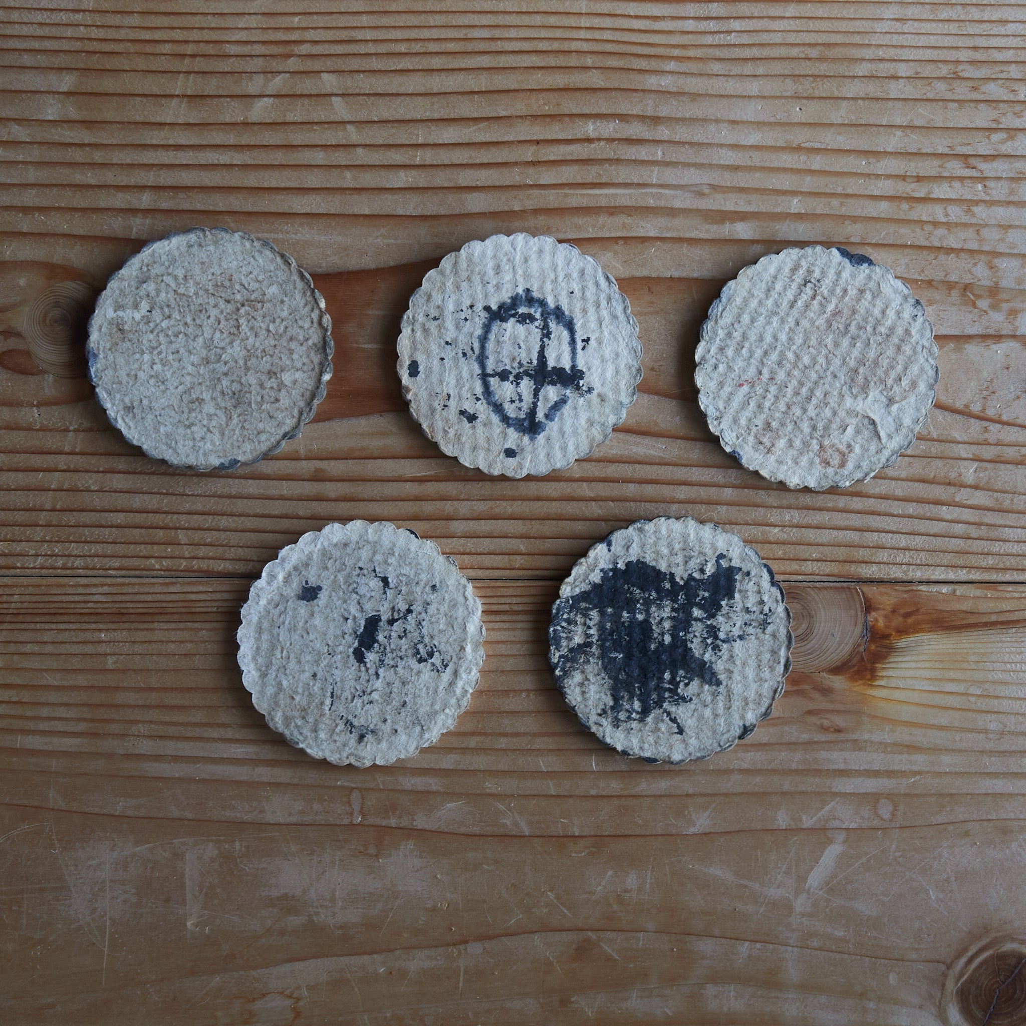 PLATILLO DE PAPEL VIEJO, Juego de 5, Edad Moderna Temprana(Siglos XVI–XIX)