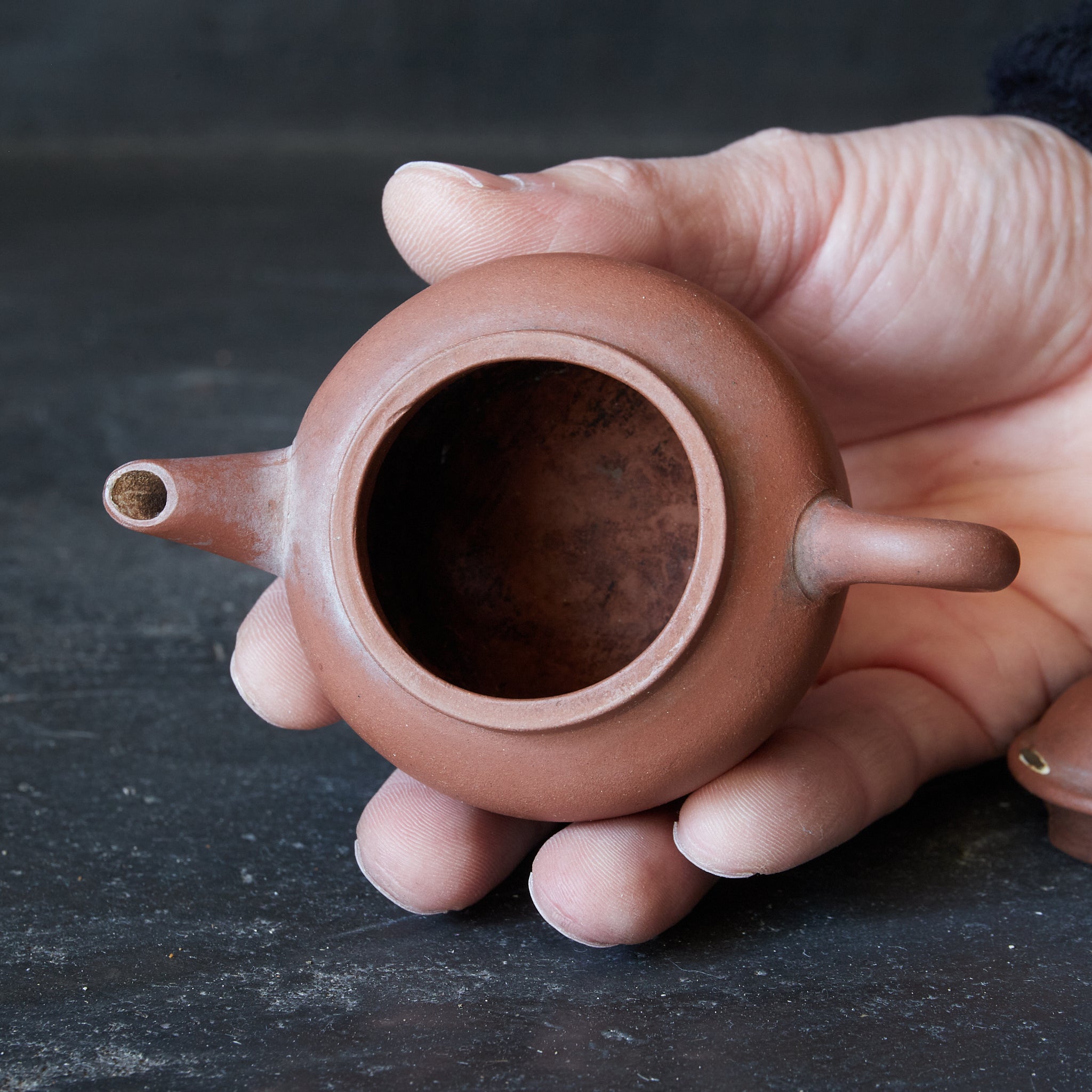 TETERA, marca en la base, con caja de madera, Dinastía Qing(1616–1911 d. C.)