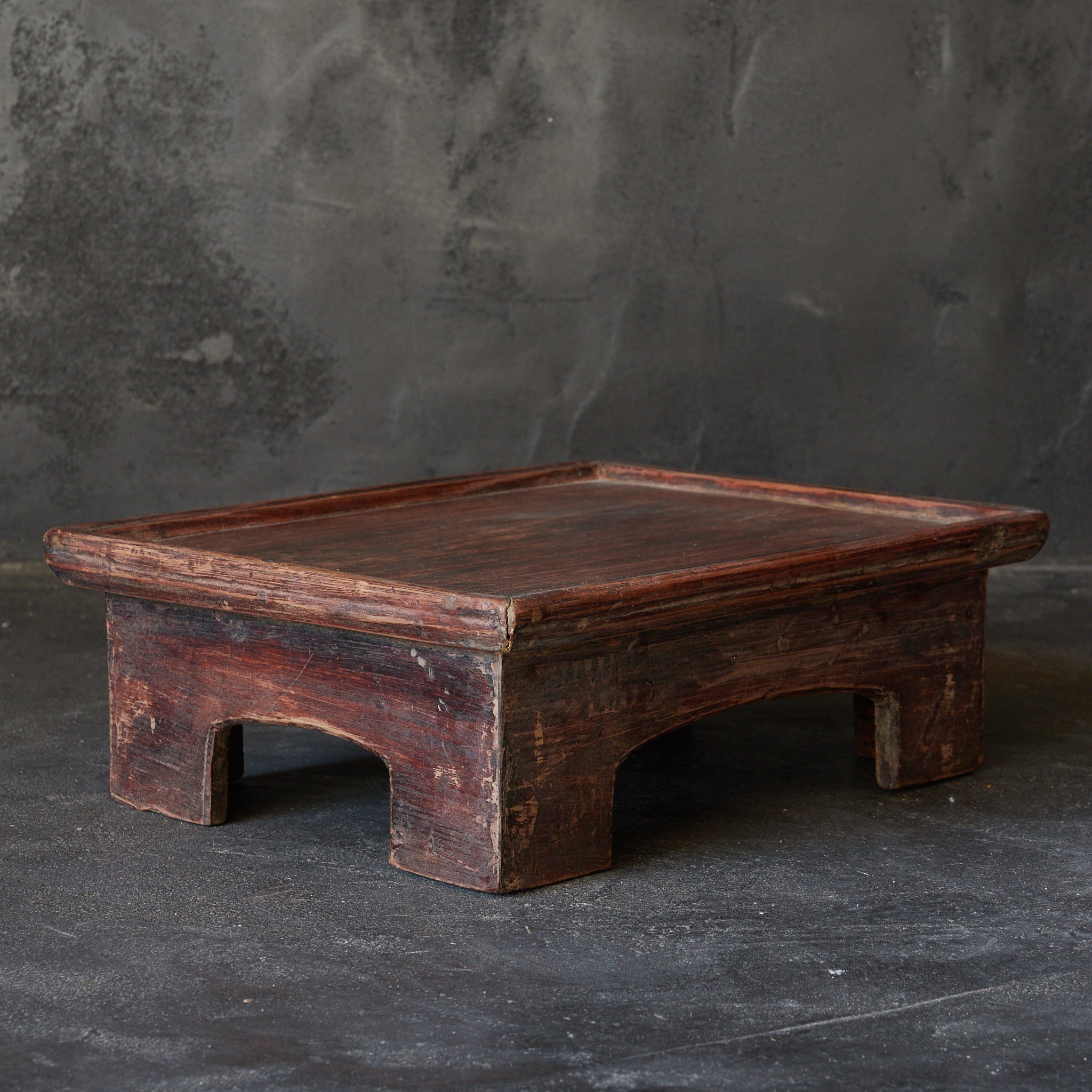 SOPORTE PARA OFRENDAS DE MADERA, b, Dinastía Joseon(1392–1897 d. C.)