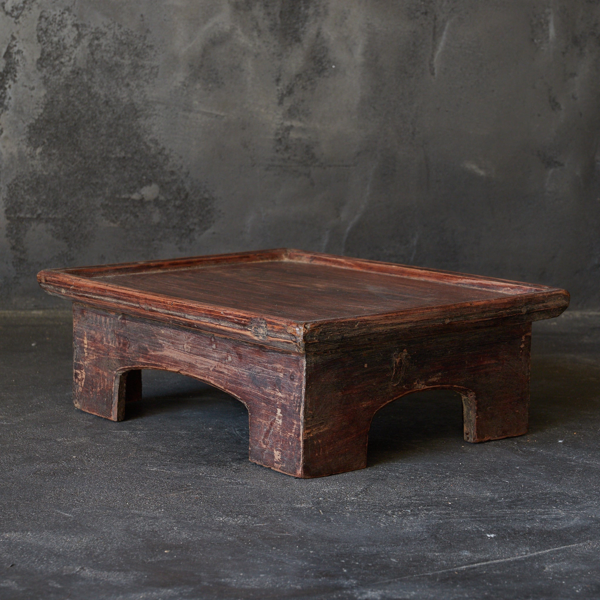 SOPORTE PARA OFRENDAS DE MADERA, b, Dinastía Joseon(1392–1897 d. C.)