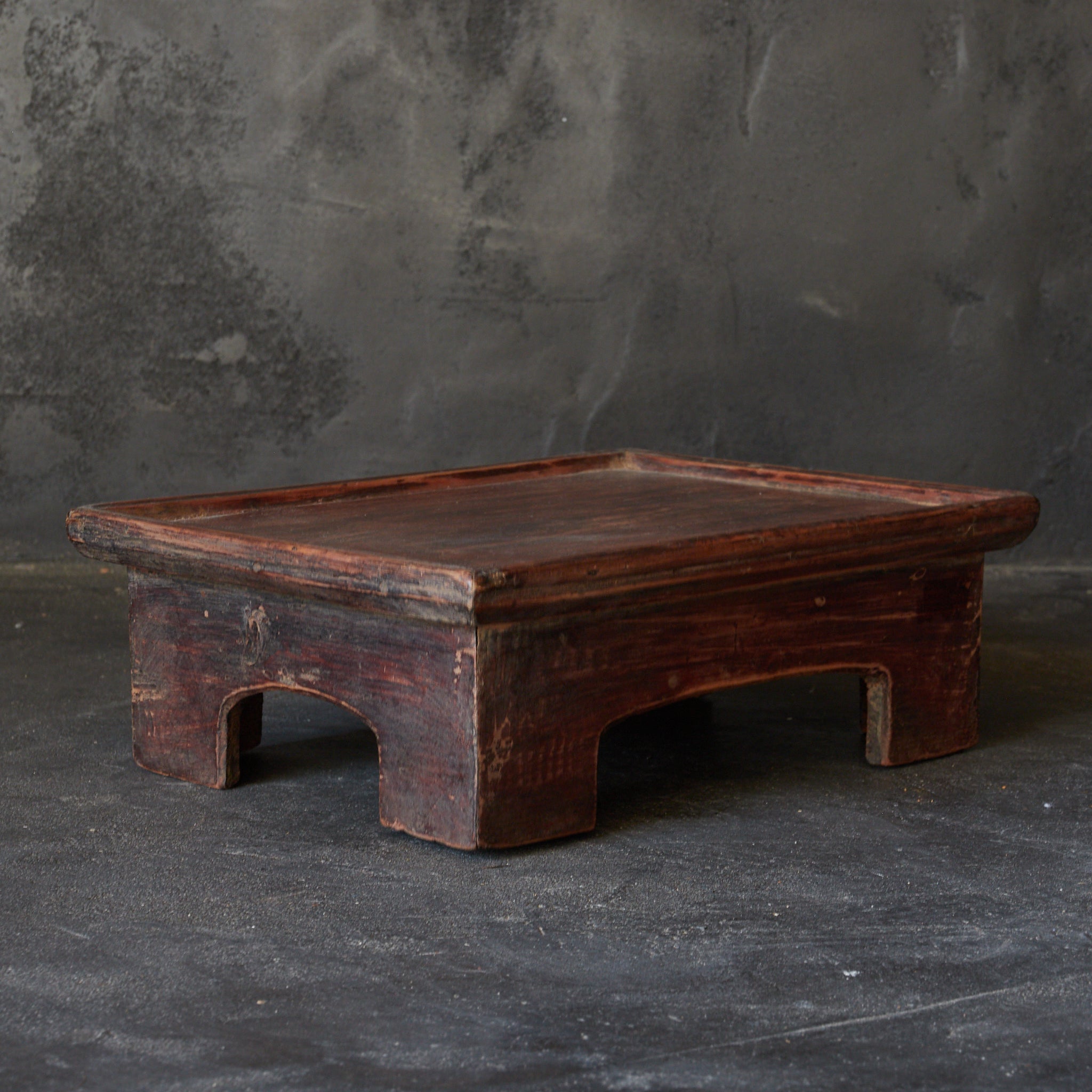 SOPORTE PARA OFRENDAS DE MADERA, b, Dinastía Joseon(1392–1897 d. C.)