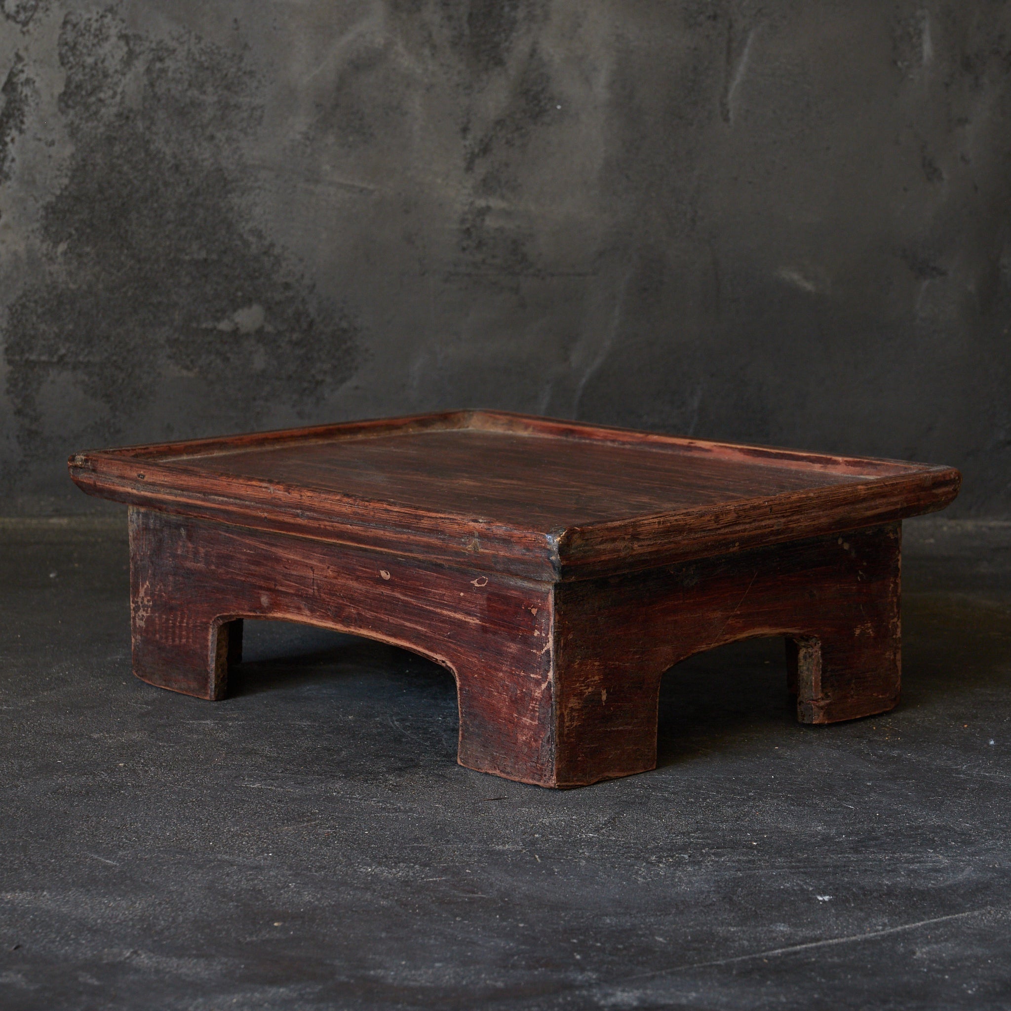 SOPORTE PARA OFRENDAS DE MADERA, b, Dinastía Joseon(1392–1897 d. C.)