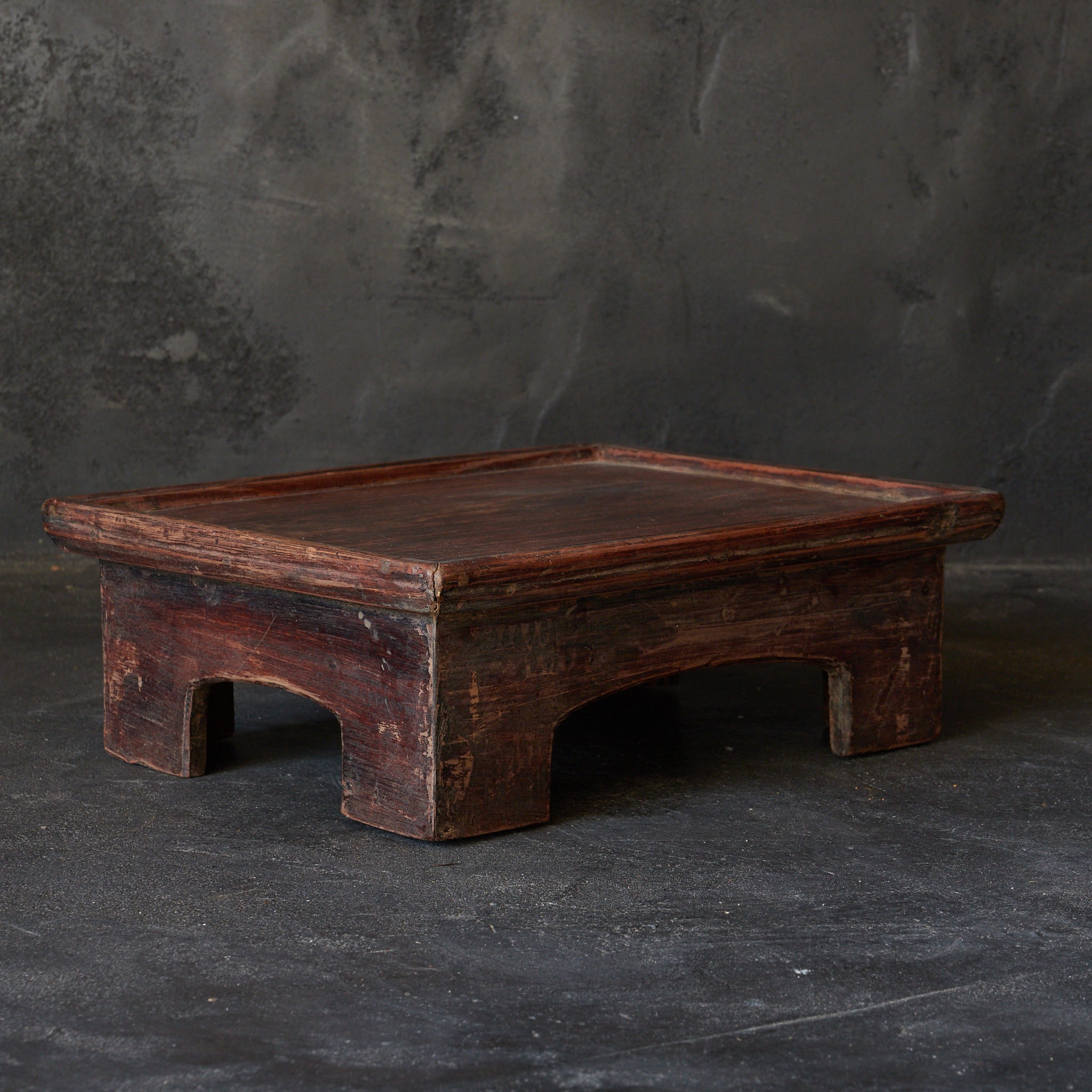 SOPORTE PARA OFRENDAS DE MADERA, b, Dinastía Joseon(1392–1897 d. C.)