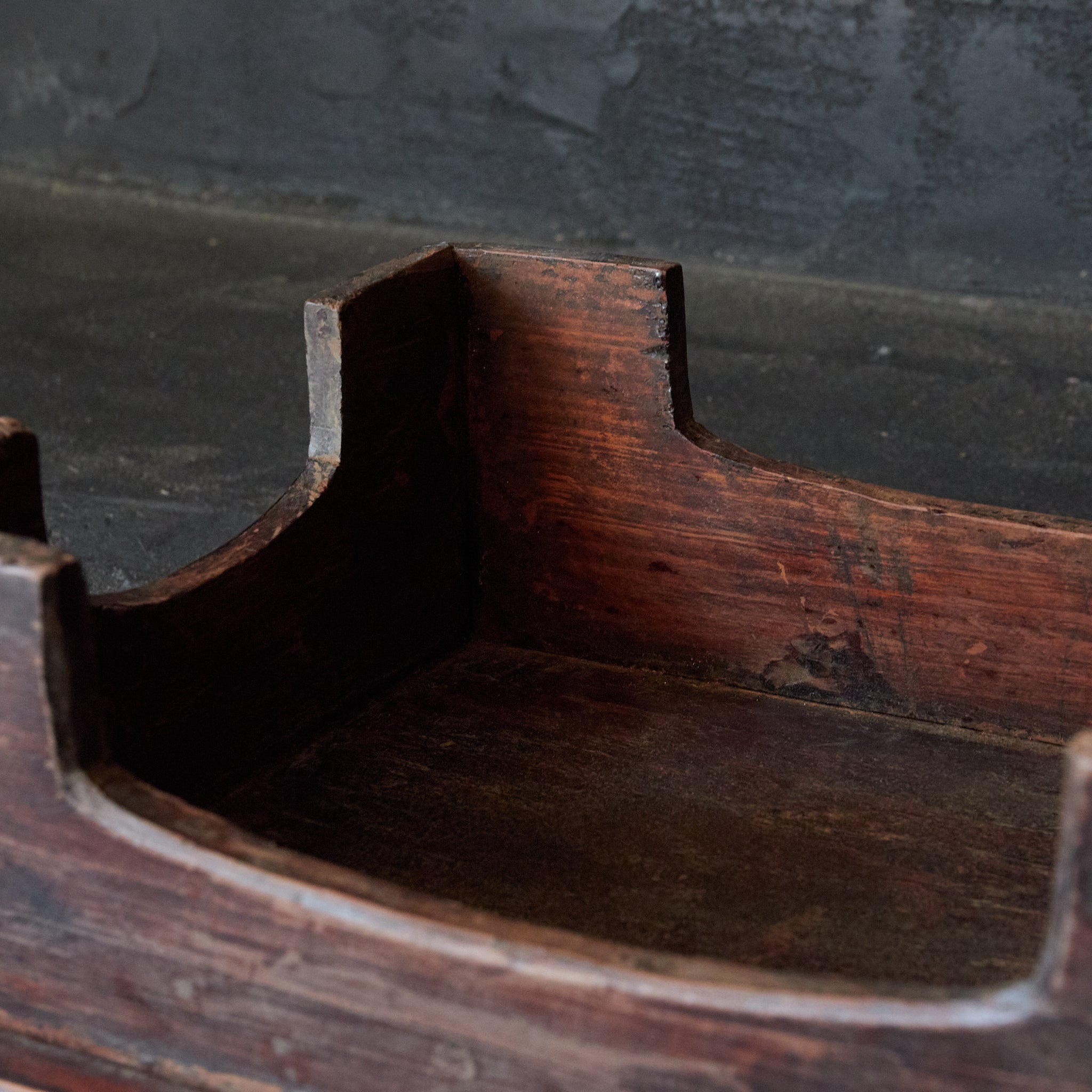 SOPORTE PARA OFRENDAS DE MADERA, b, Dinastía Joseon(1392–1897 d. C.)