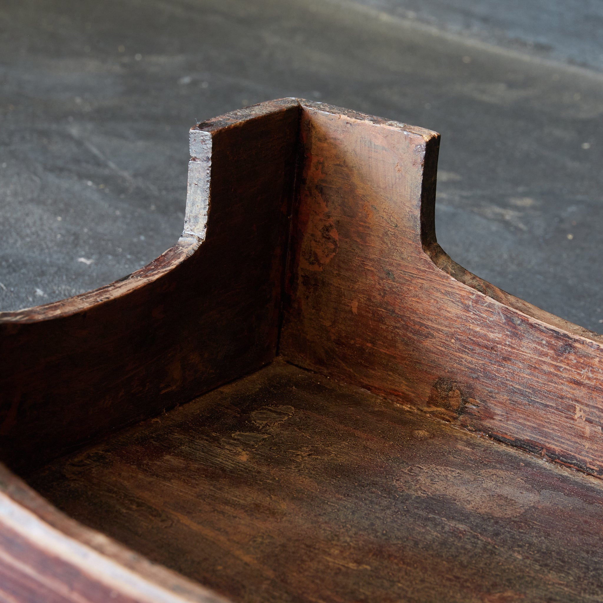 SOPORTE PARA OFRENDAS DE MADERA, b, Dinastía Joseon(1392–1897 d. C.)