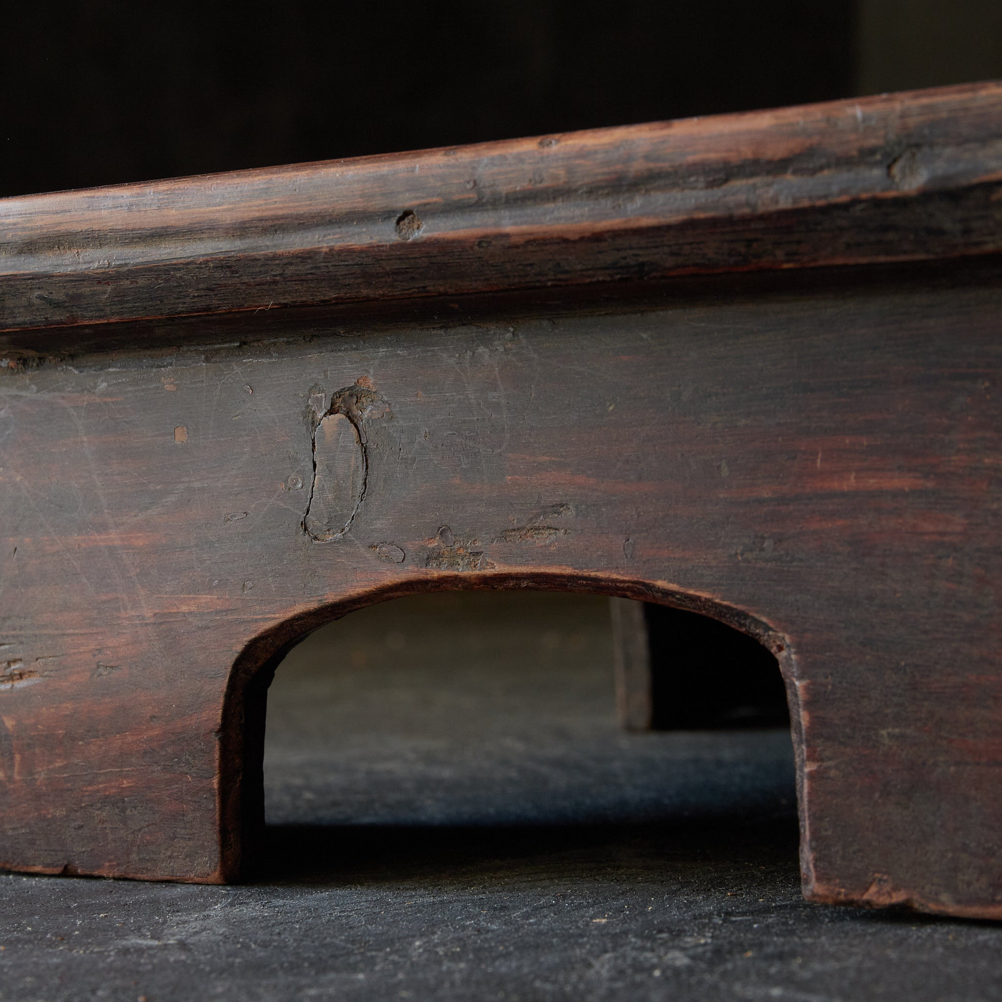 SOPORTE PARA OFRENDAS DE MADERA, b, Dinastía Joseon(1392–1897 d. C.)