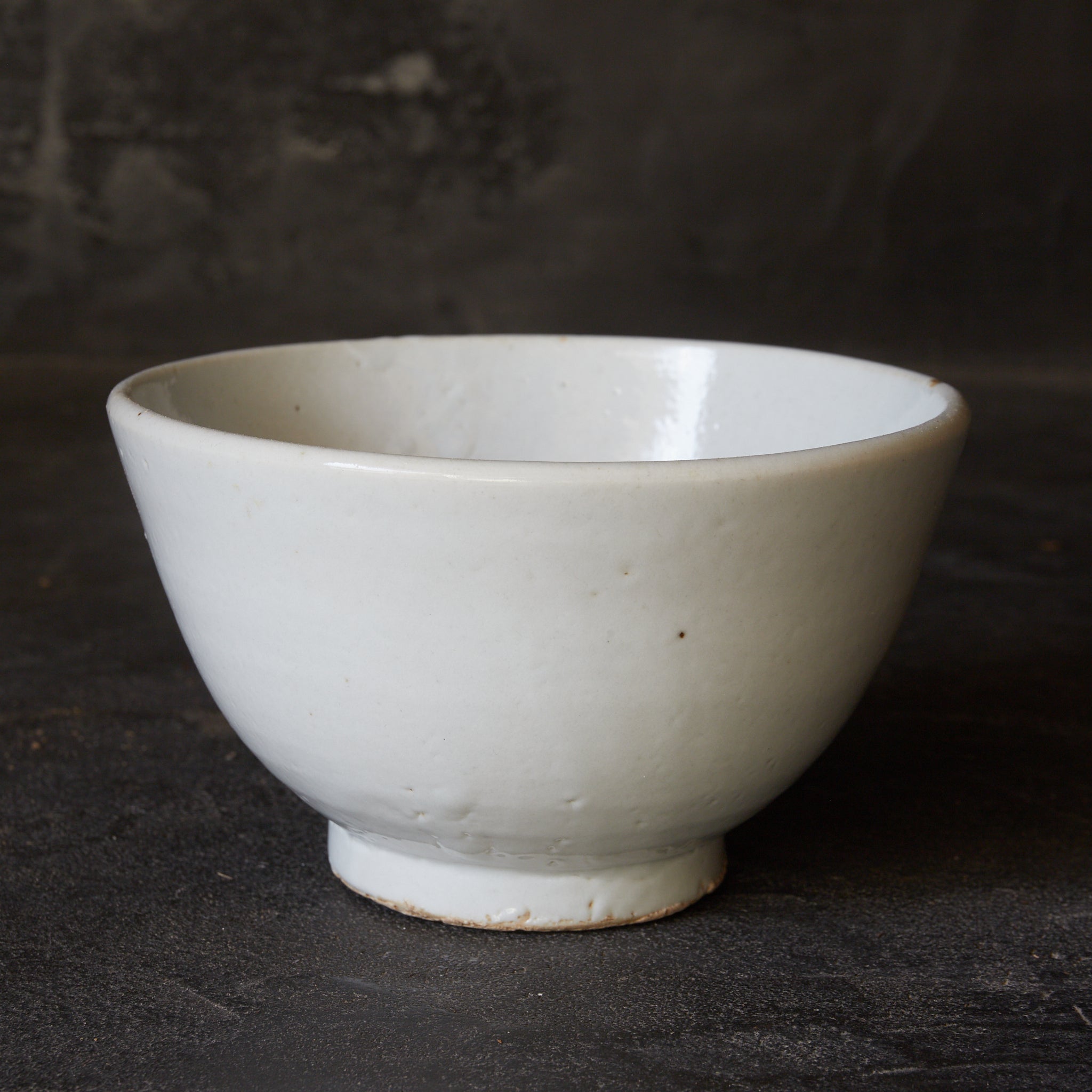 GRAND BOL, Porcelaine blanche, Dynastie Joseon(1392–1897 apr. J.-C.)