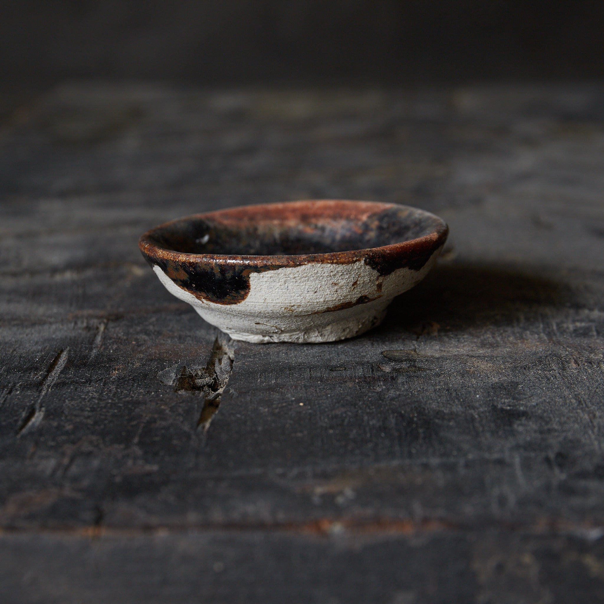 SAKE-BECHER, Braun glasiert, Khmer-Dynastie, Mittelalter(12.–16. Jahrhundert)