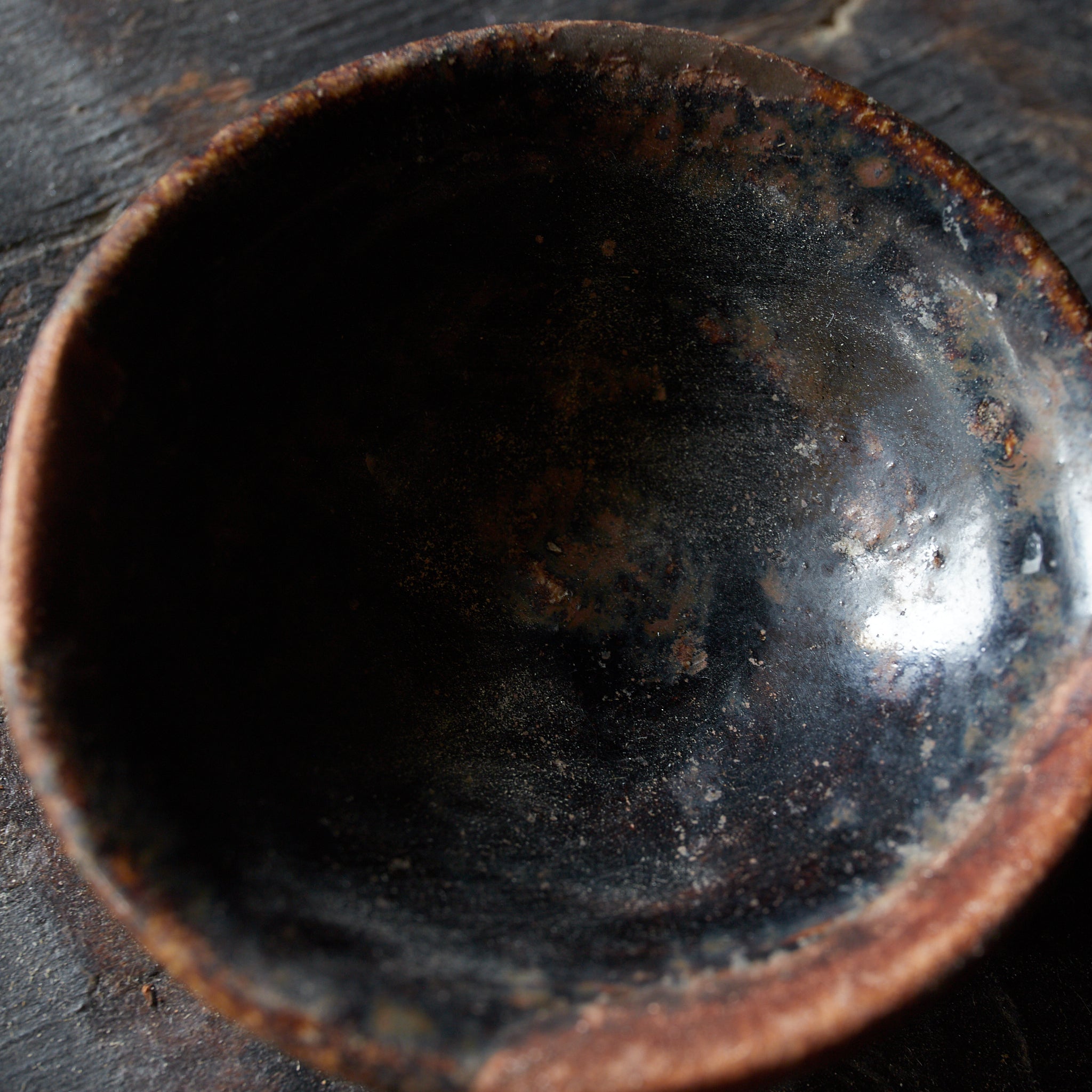 SAKE-BECHER, Braun glasiert, Khmer-Dynastie, Mittelalter(12.–16. Jahrhundert)