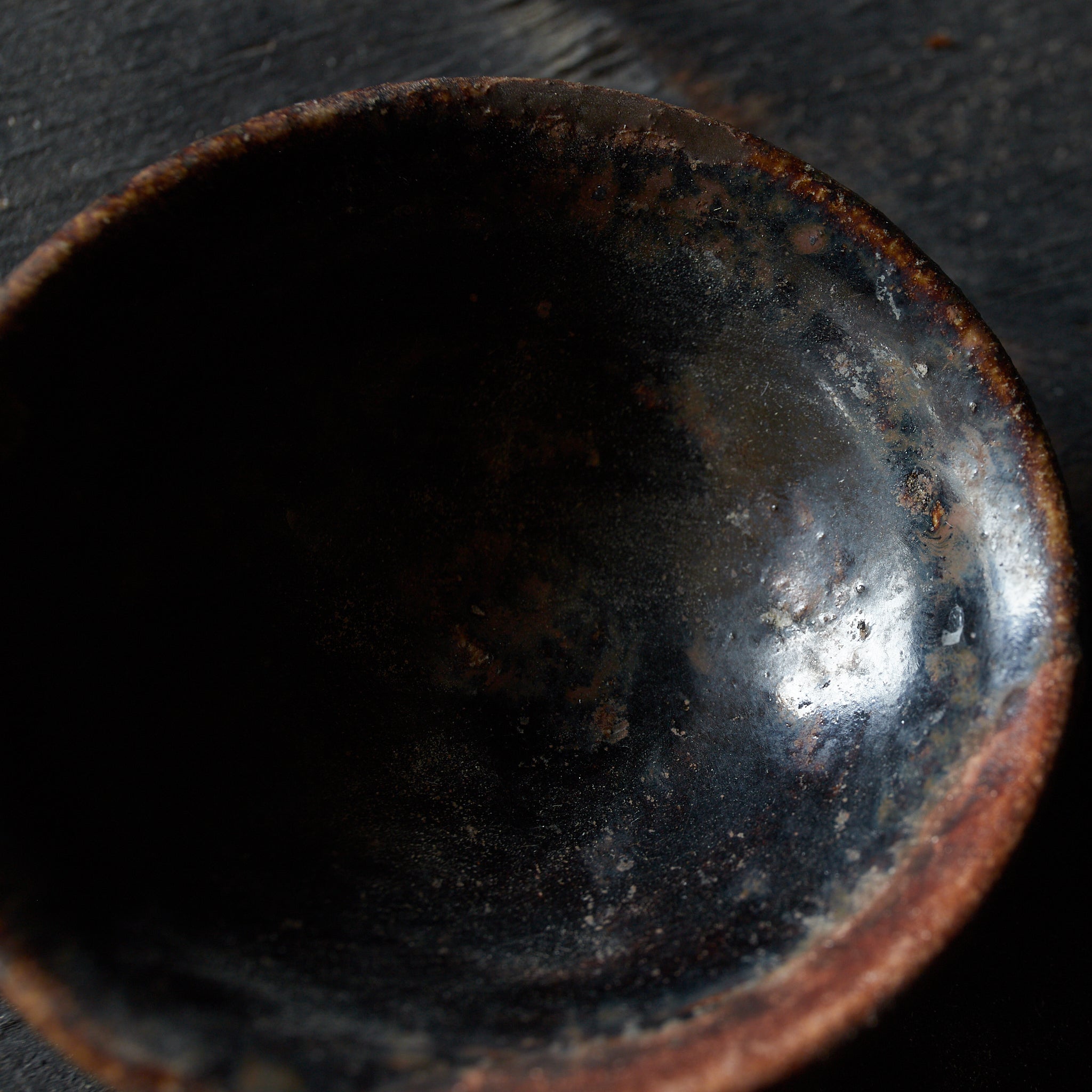 SAKE-BECHER, Braun glasiert, Khmer-Dynastie, Mittelalter(12.–16. Jahrhundert)