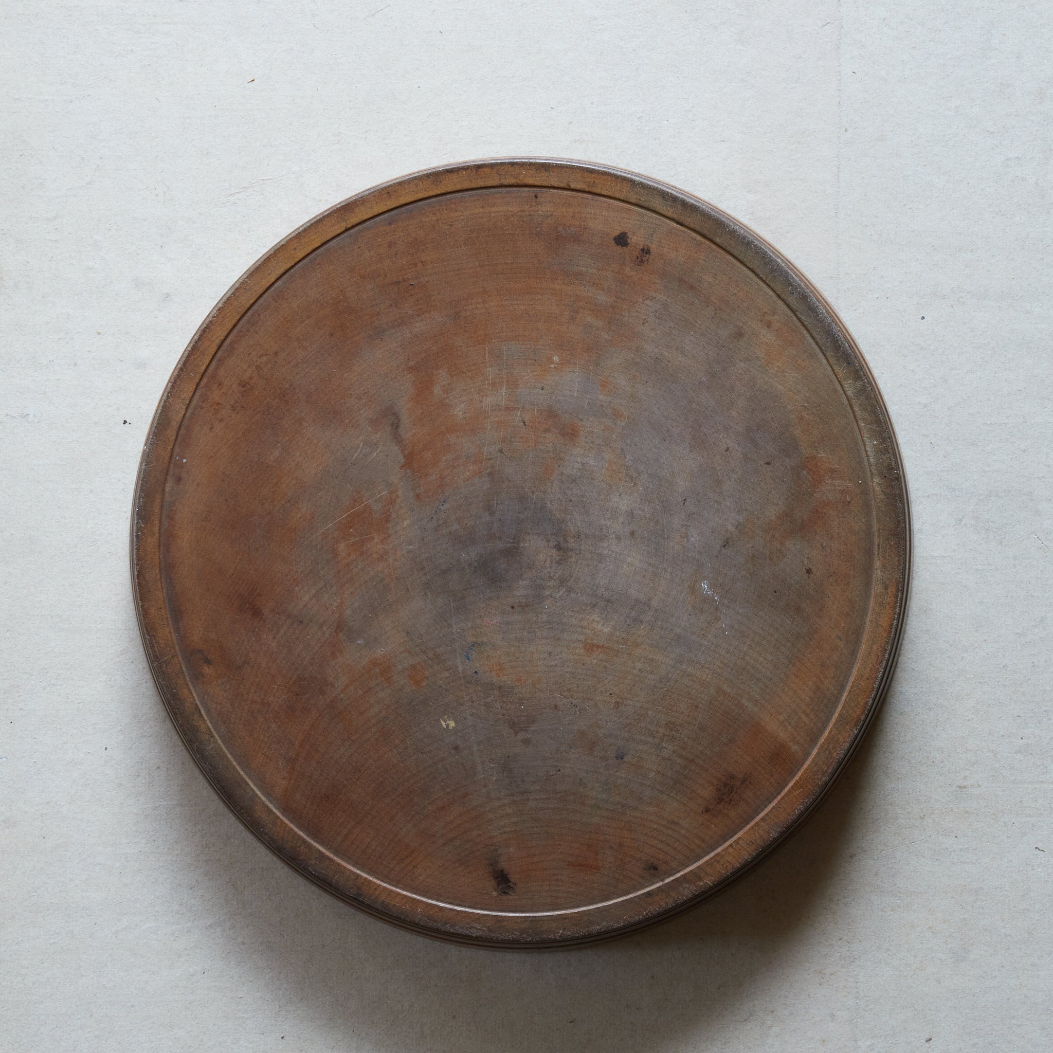 ROUND TEA TRAY, With butterfly and flower design, Meiji Period(1868–1912CE)