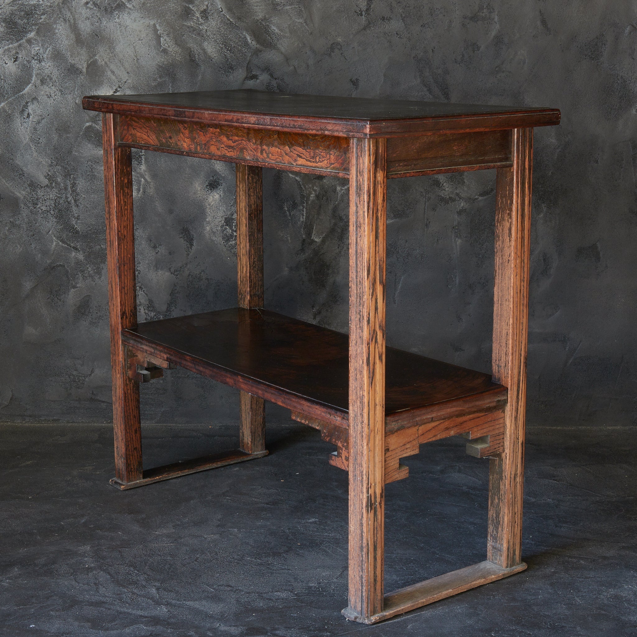 PRECIOUS WOOD DISPLAY CABINET, Qing Dynasty(1616–1911CE)