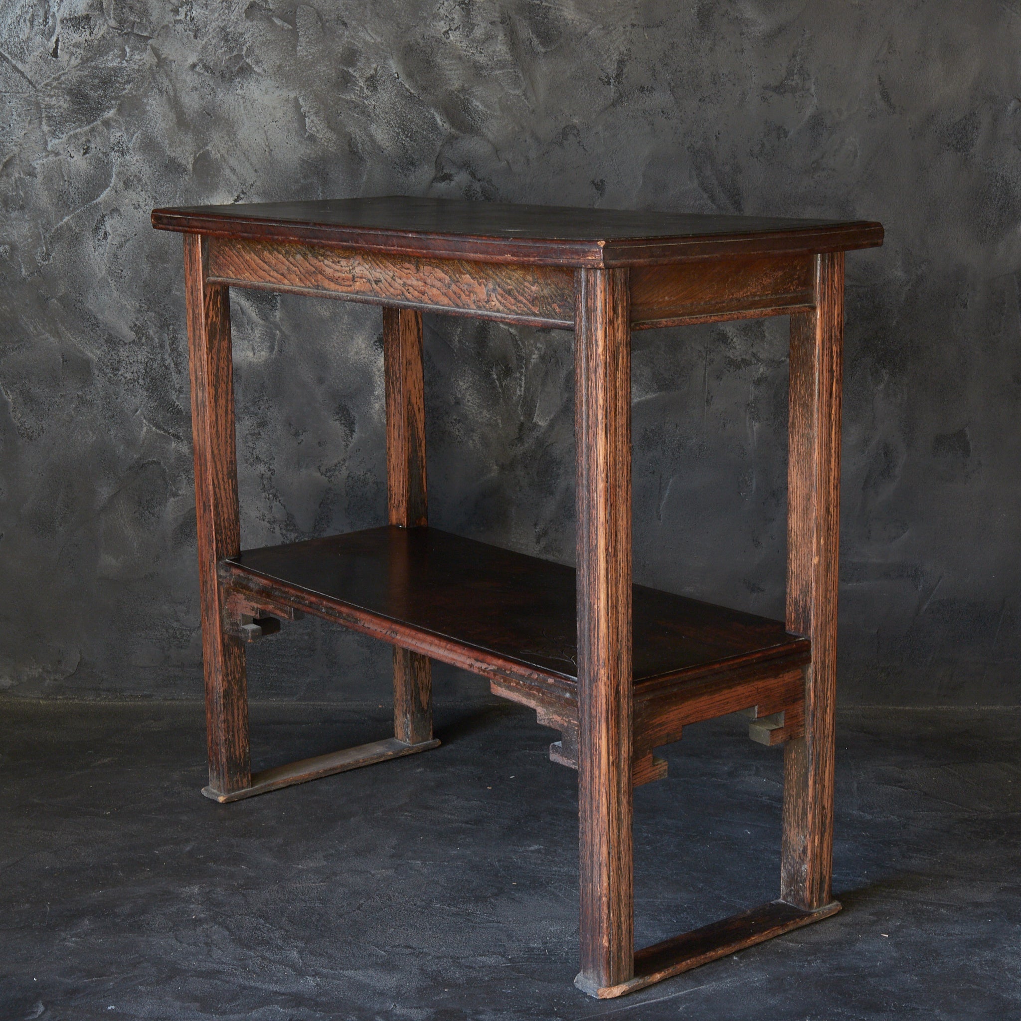 PRECIOUS WOOD DISPLAY CABINET, Qing Dynasty(1616–1911CE)